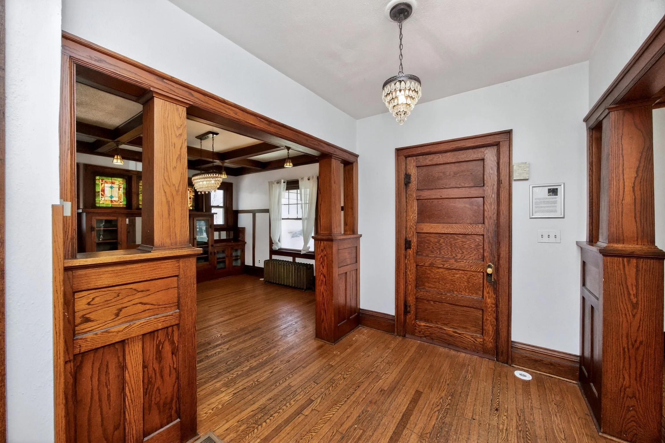 654 36th St-12.jpg