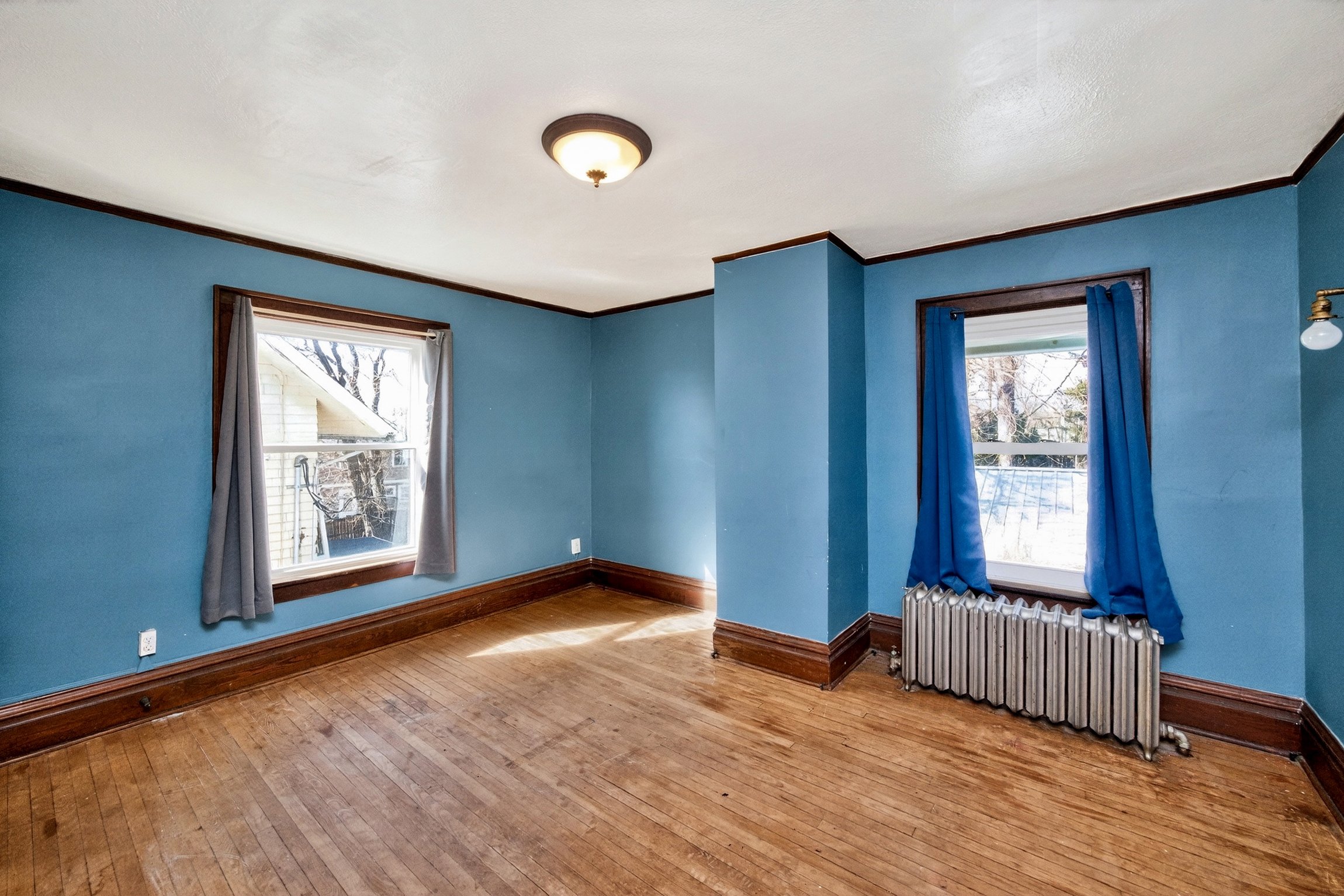 654 36th St-25.jpg