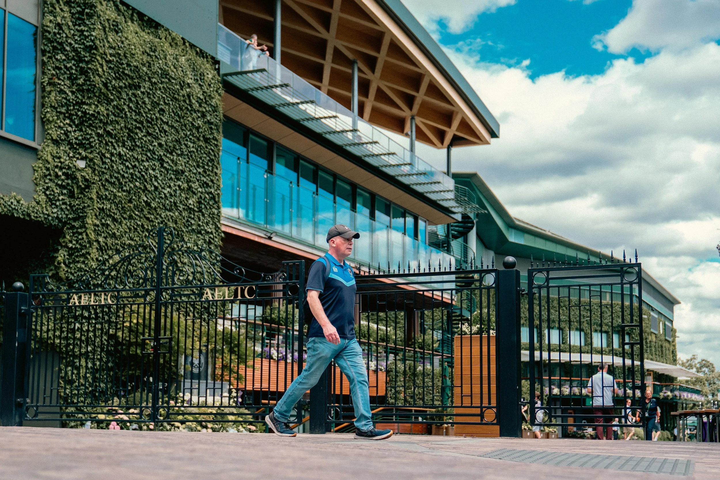 Kontenthaus_AFC_Wimbledon_Womble_Walk_DH_28JUNE26_116.JPG