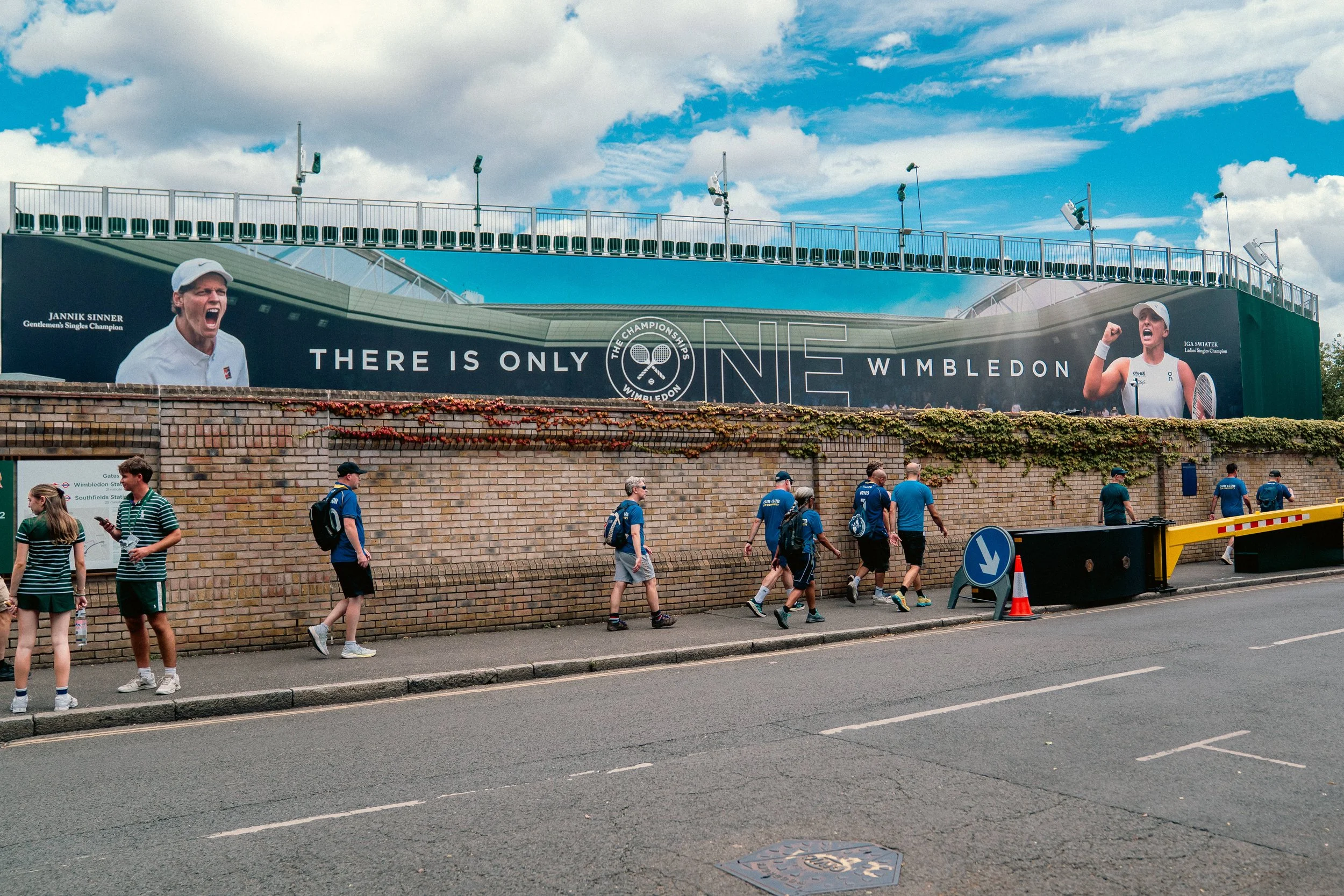 Kontenthaus_AFC_Wimbledon_Womble_Walk_DH_28JUNE26_118.JPG