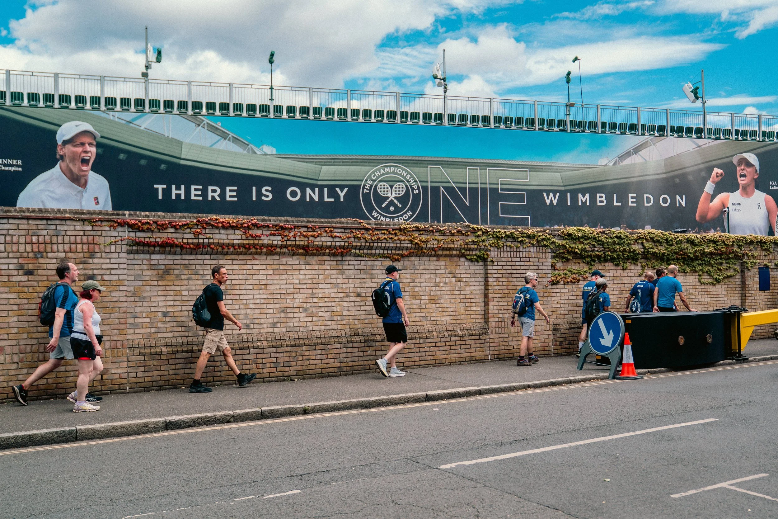 Kontenthaus_AFC_Wimbledon_Womble_Walk_DH_28JUNE26_119.JPG