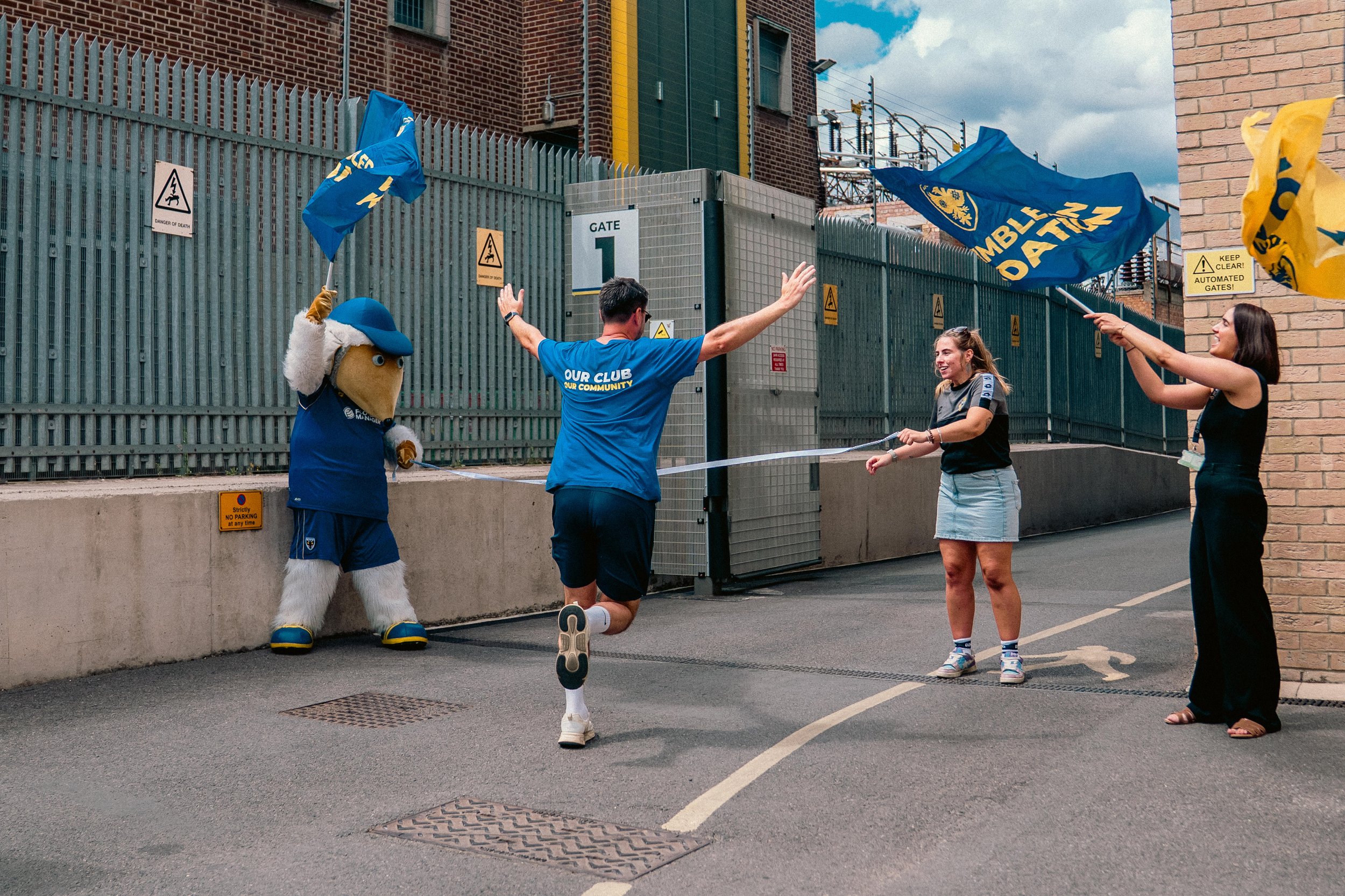 Kontenthaus_AFC_Wimbledon_Womble_Walk_DH_28JUNE26_124.JPG