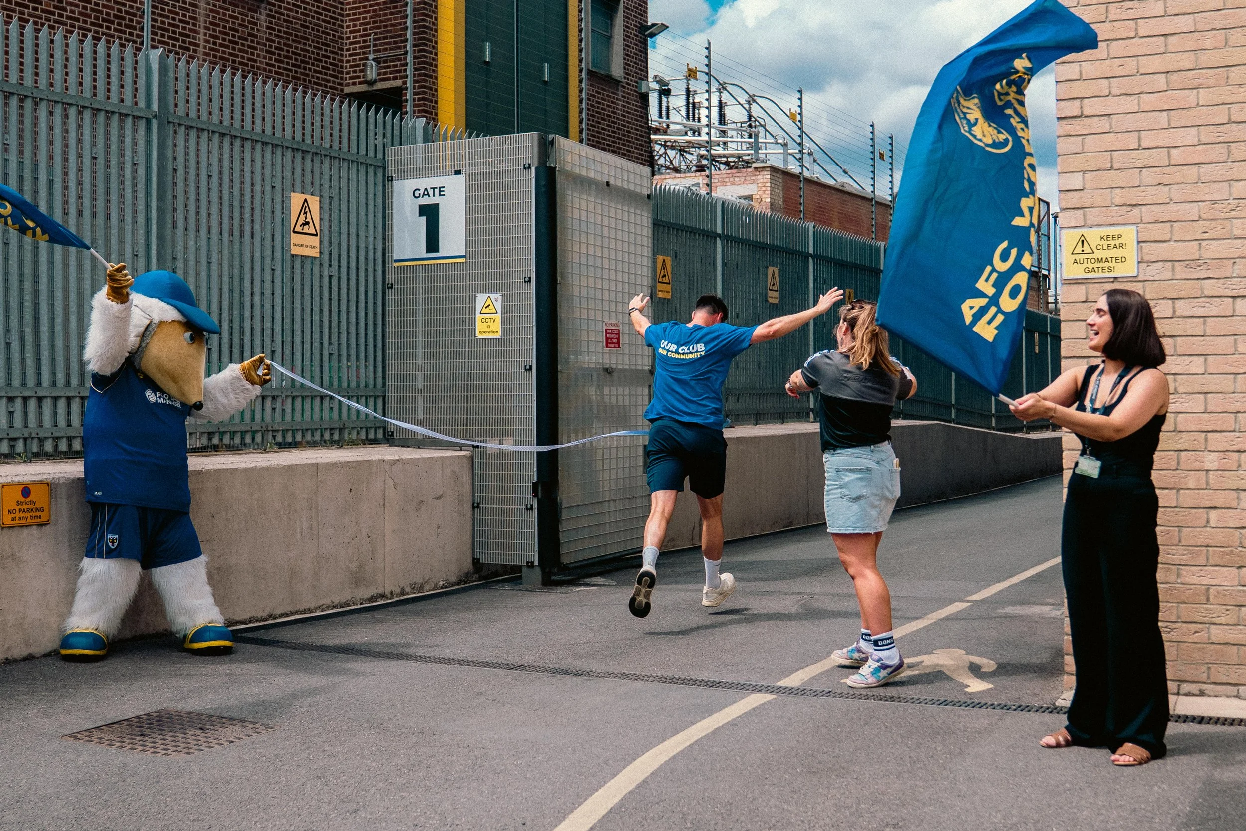 Kontenthaus_AFC_Wimbledon_Womble_Walk_DH_28JUNE26_126.JPG