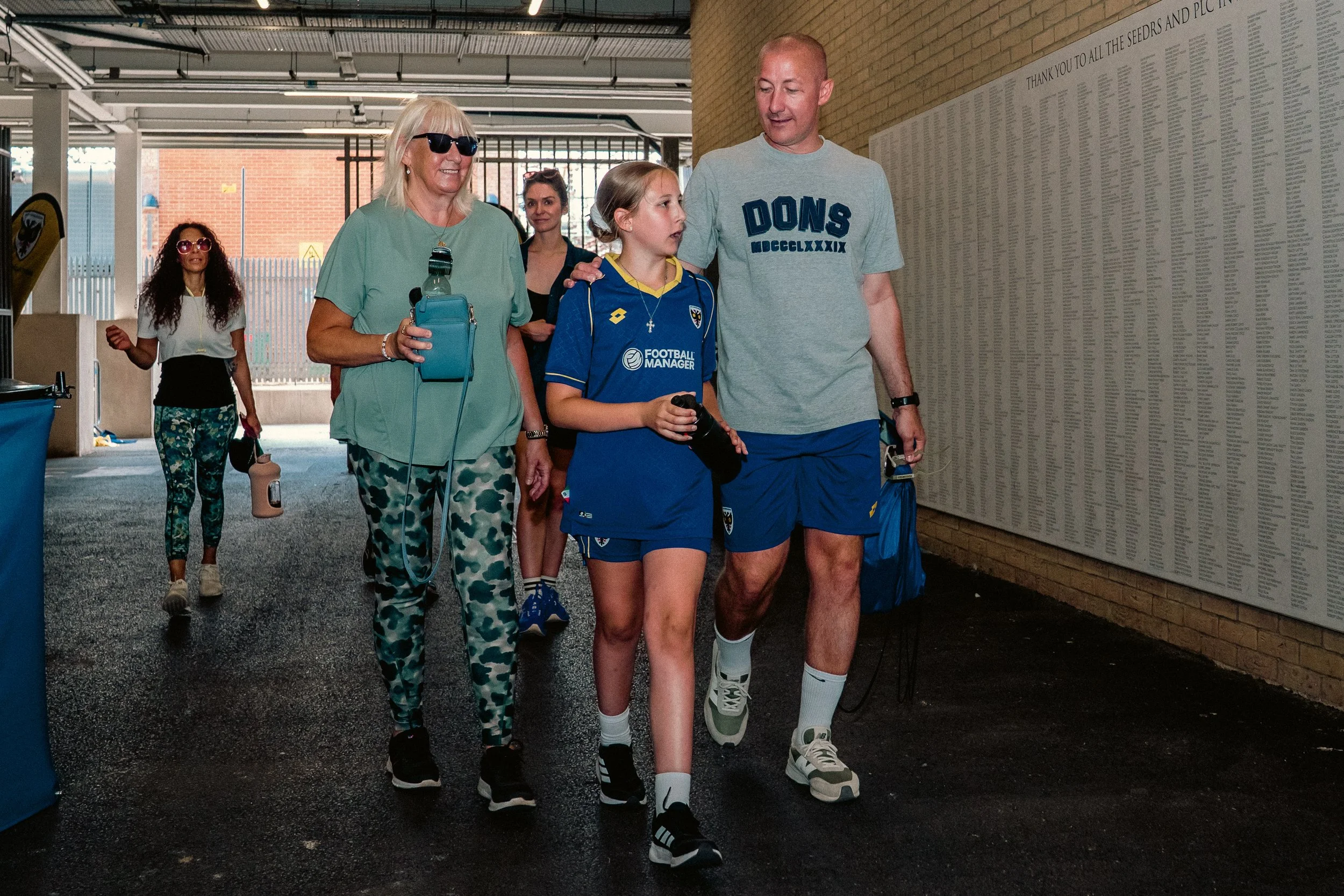 Kontenthaus_AFC_Wimbledon_Womble_Walk_DH_28JUNE26_152.JPG