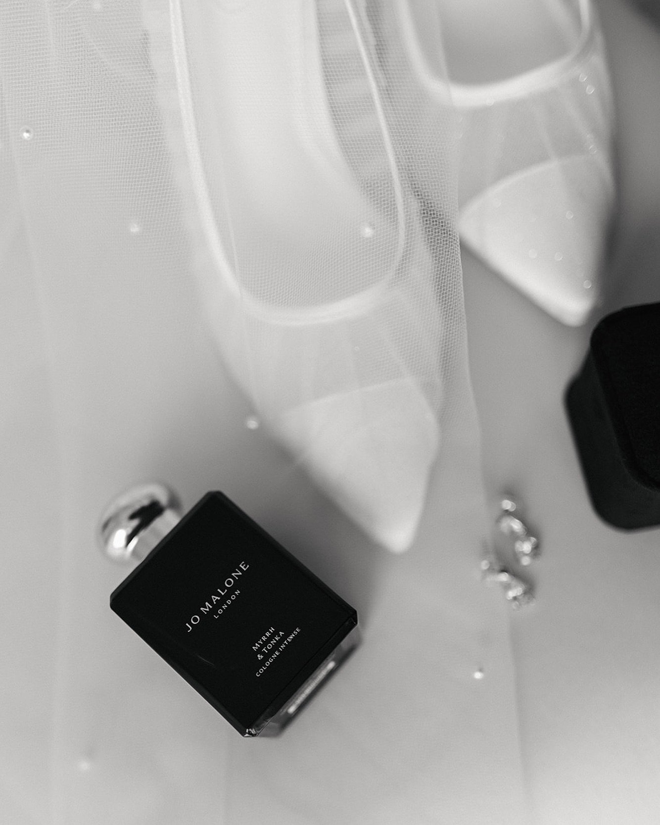 A few of Victoria&rsquo;s dreamy details in black and white 🤍