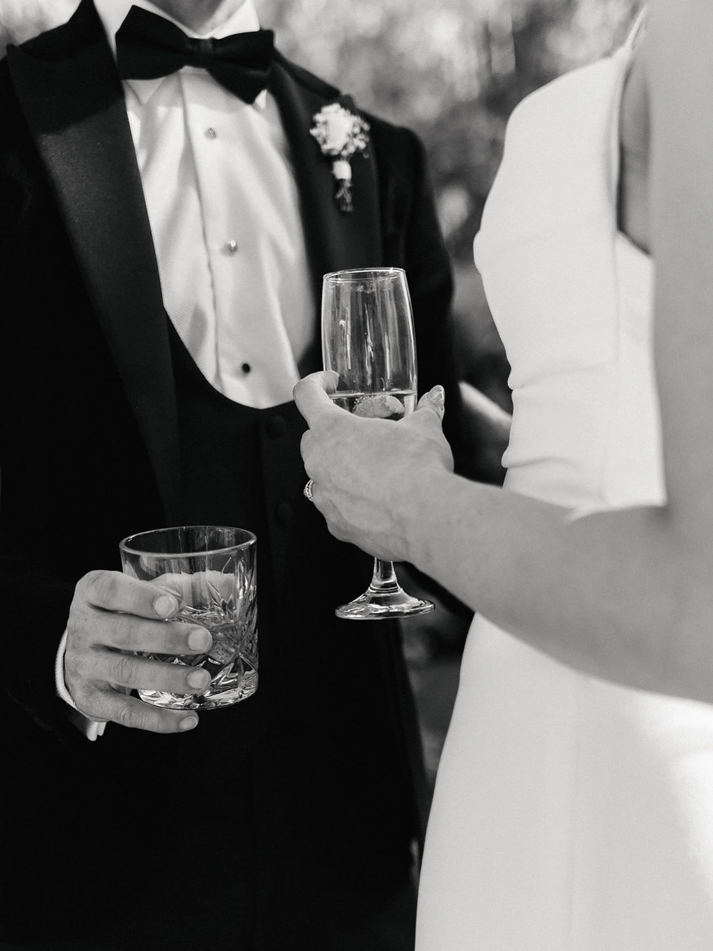 Thank you all for the beautiful wedding enquiries recently. My diary for 2027 is open, however my 2026 availability is now extremely limited, with space only for a few more weddings depending on dates 🤍 

Each year, I take on a limited number of wed