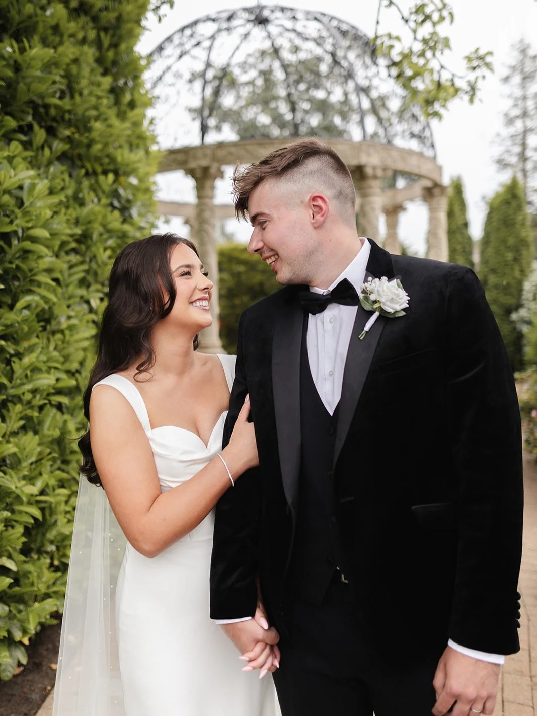 My diary for 2027 is open and being filled with all your beautiful wedding days 🤍  Truly love hearing about each one of your plans. 

Victorias &amp; Sam&rsquo;s vendors listed below: 

Dress shop: @dreamweddingsbride 
Dress designer: @evieyoungbrid