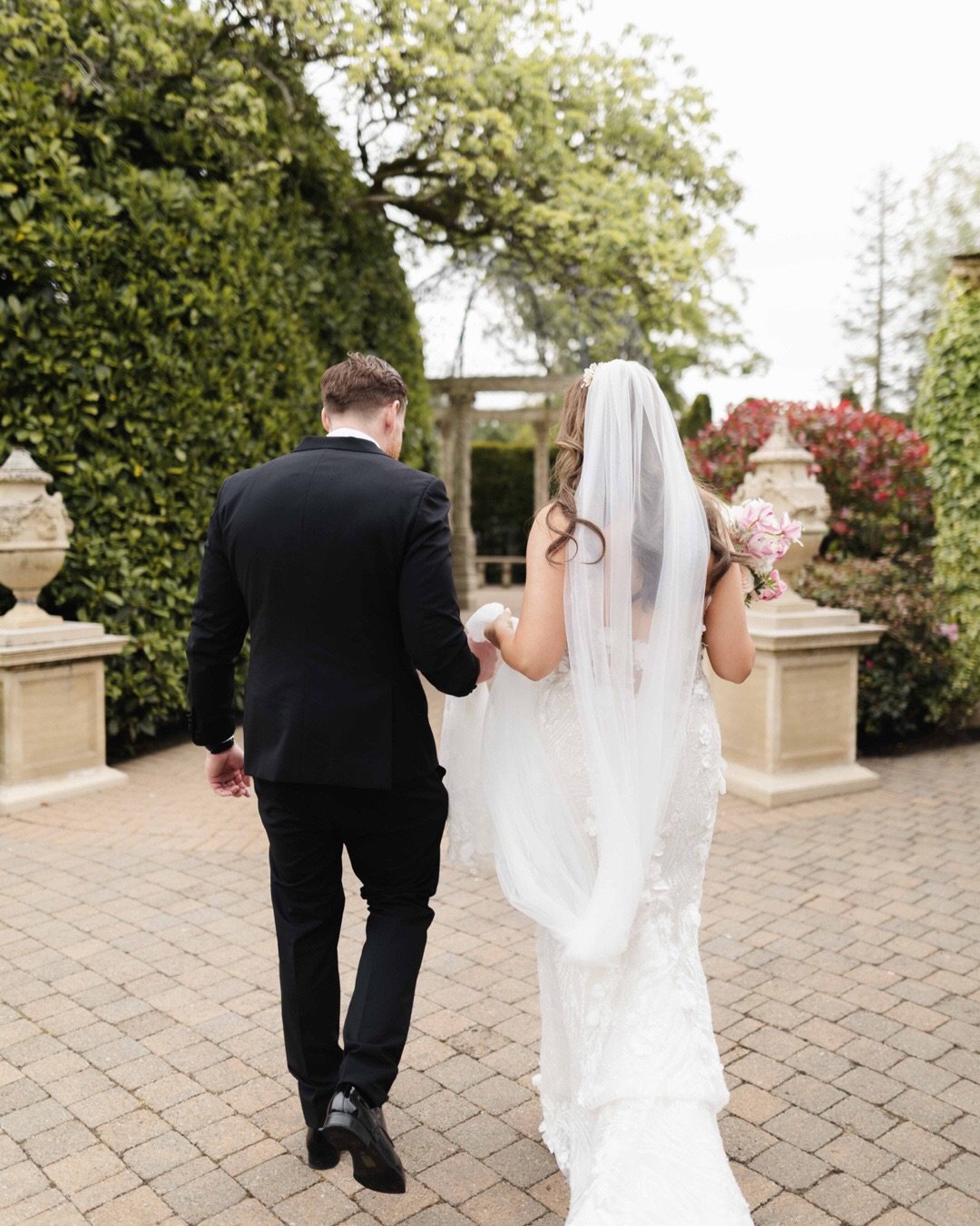N &amp; D 🤍 their day was filled with complete joy and an effortless elegance throughout. Pastel hues, classic looks and considered details brought their day so beautifully together. 
 
Their team of vendors listed below: 

Photographer - @shannonmu