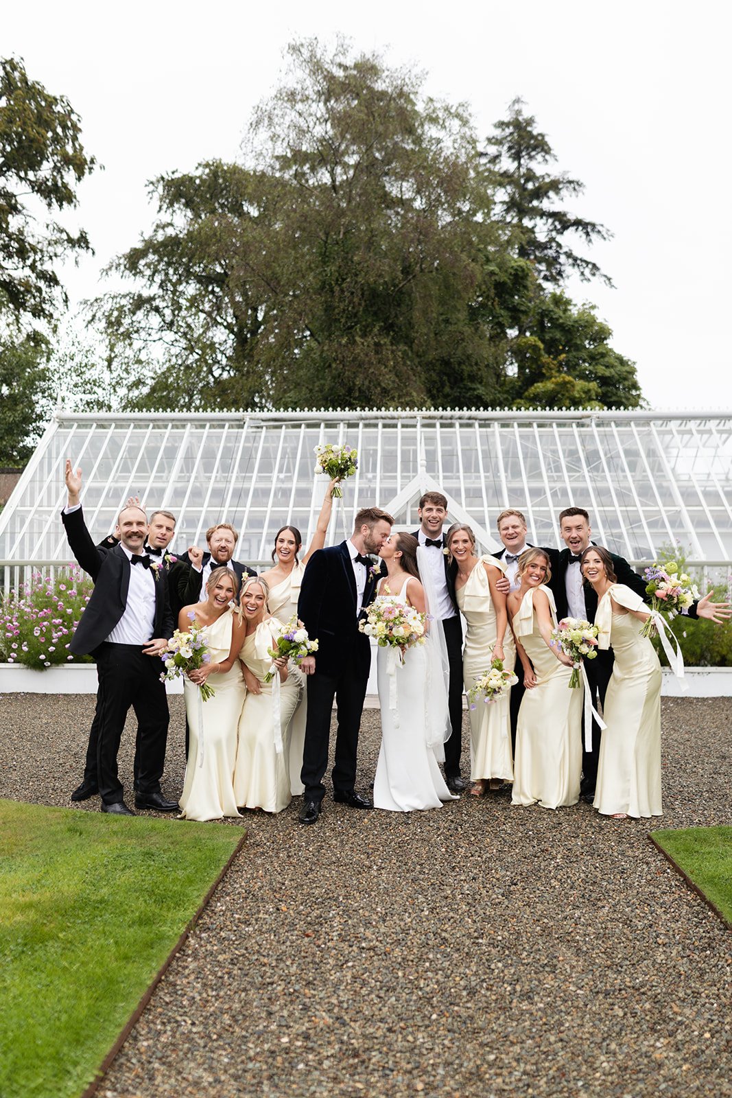relaxed classic wedding photographer  Carriage rooms at Montalto estate wedding