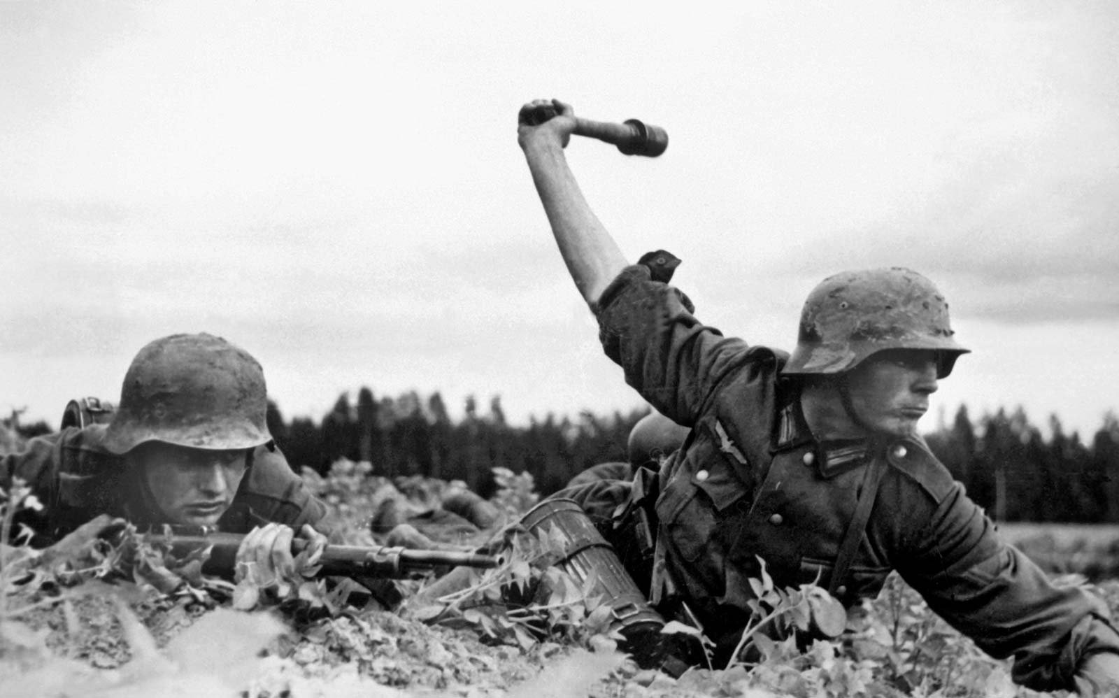 soldiers-German-part-Soviet-Union-Operation-Barbarossa-1941.jpg