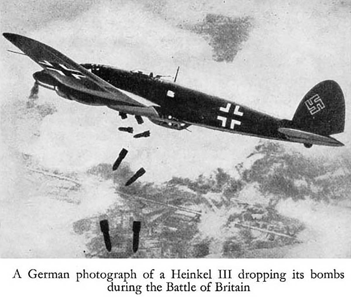 Heinkel-He-111-during-Battle-of-Britain-01.jpg