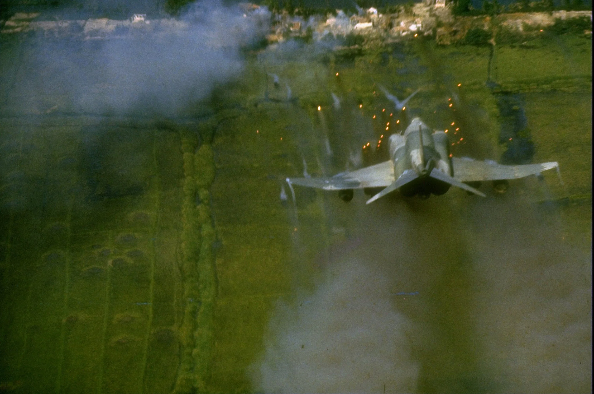 operation-rolling-thunder-vietnam.jpg