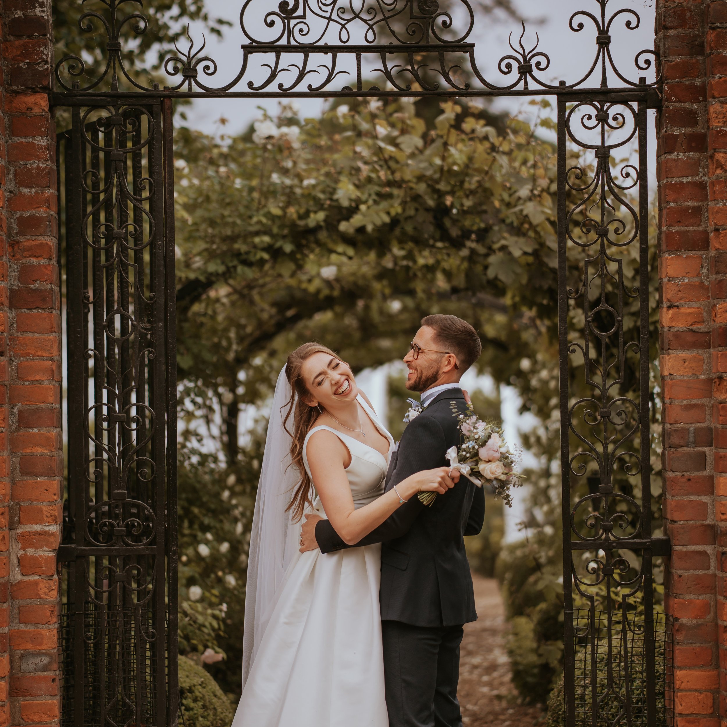 Braxted-ParkWedding-Couple-Fun-essex-wedding-photography.jpg