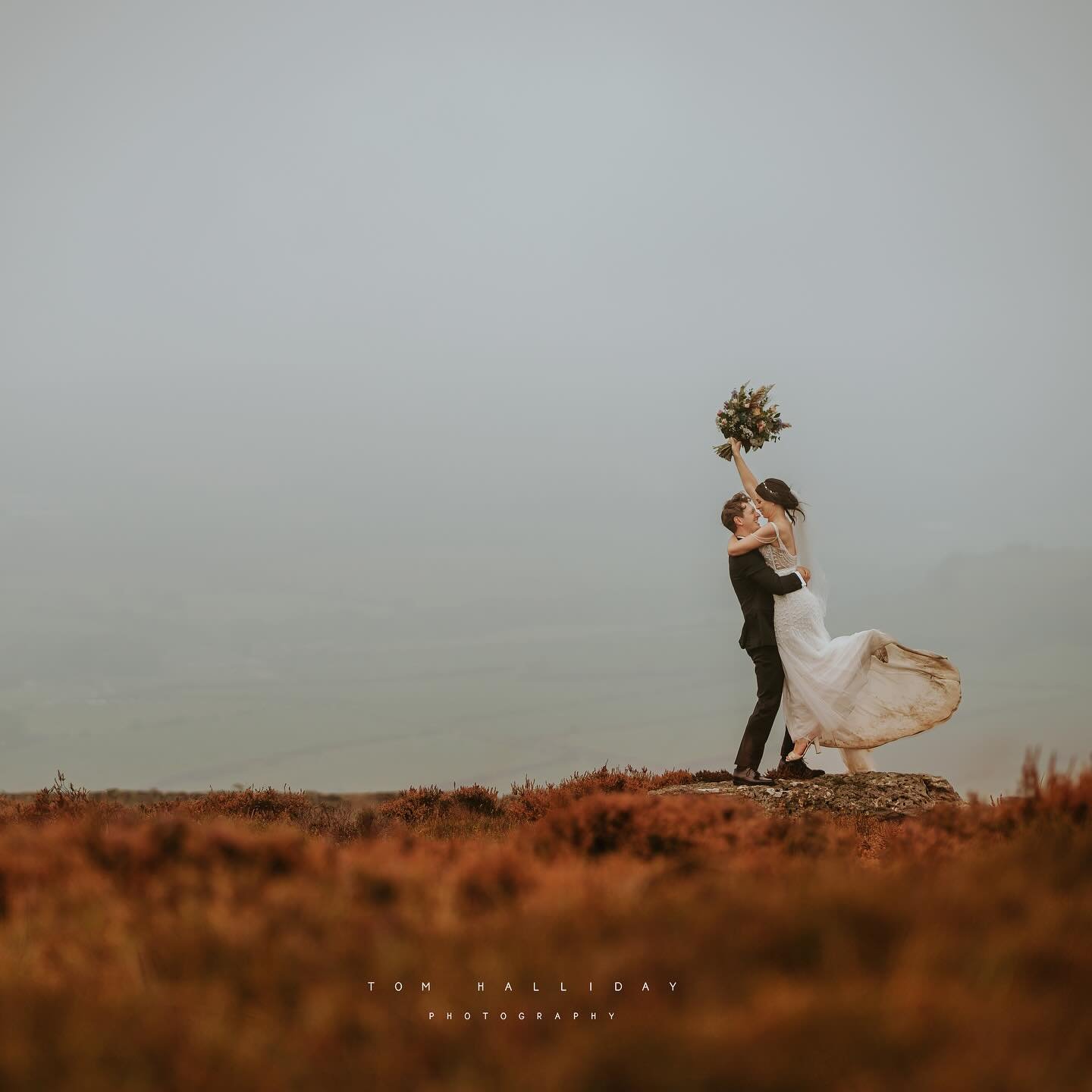 —- Ellie + Ryan —-
Saturday was an epic day up in the Moors! Was awesome to finally be at the stunning @danbycastlebarn what an insane venue.. looked even more amazing with the fog rolling in all day
Venue- @danbycastlebarn
Video - @c