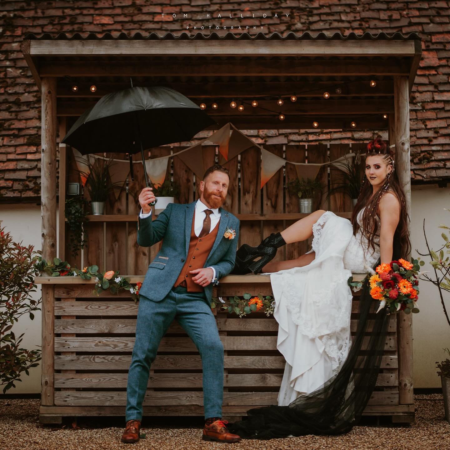 —- Mazz + Ingus —-
Awesome wedding with awesome people at the beautiful @thebarnatalswick
Thanks for having me be part of your day 🤟 you guys rock