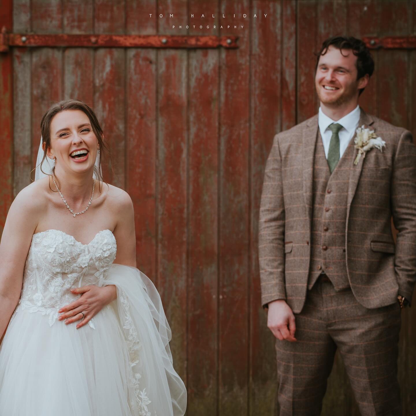 --- Emily + Aidan ---
Spring has sprung! Daffodils and piglets at south farm, what a combo!
Thanks guys! What a funny and amazing day, Thanks for having me be part of it!
Still can't believe the baby pigs were born during the speeches!
Venue the