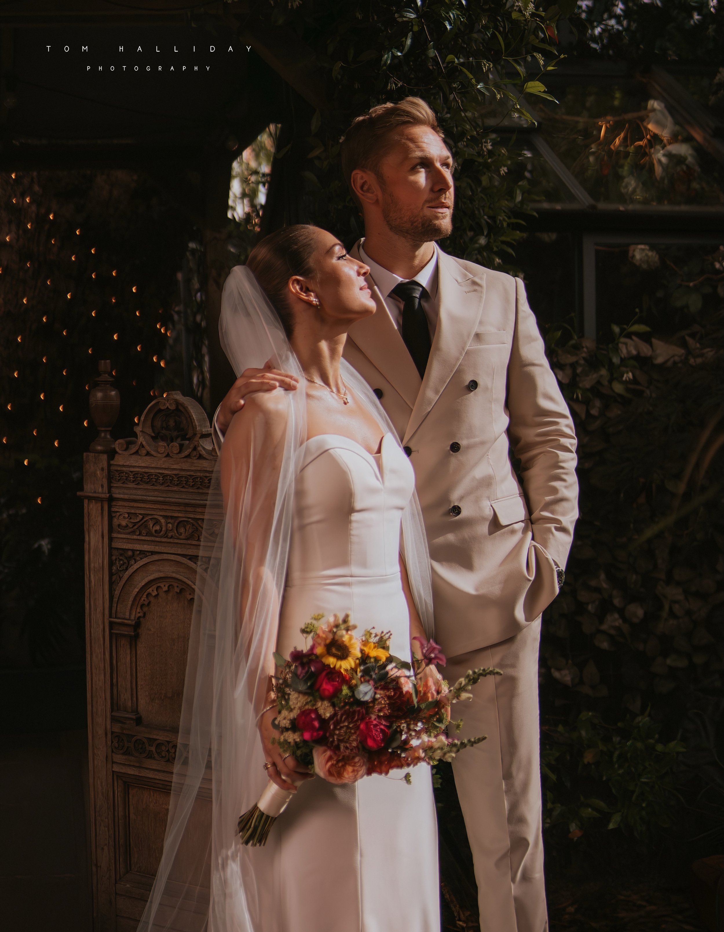 --- Frankie + Ryan ---

My first wedding in a greenhouse, and it was epic!! What a venue @thegreenhouses_ 💚

Thank you so much for having me guys, what an awesome day in London 🤟

Videographer @molehillmedia 
Makeup - @bethleahymua 
Florist - @flow