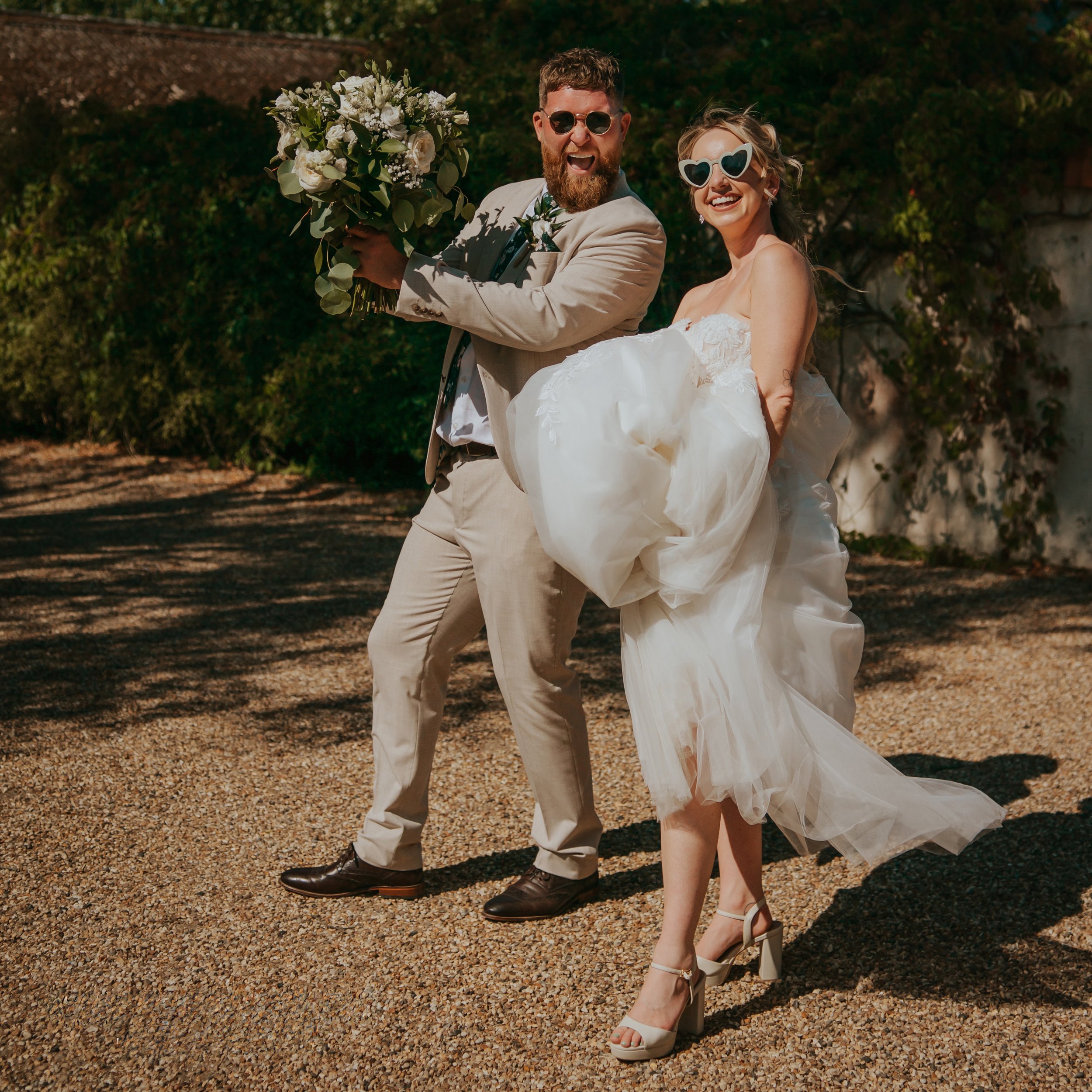 houchins-weddingh-venue-essex-wedding-photography-natural-couple.jpg