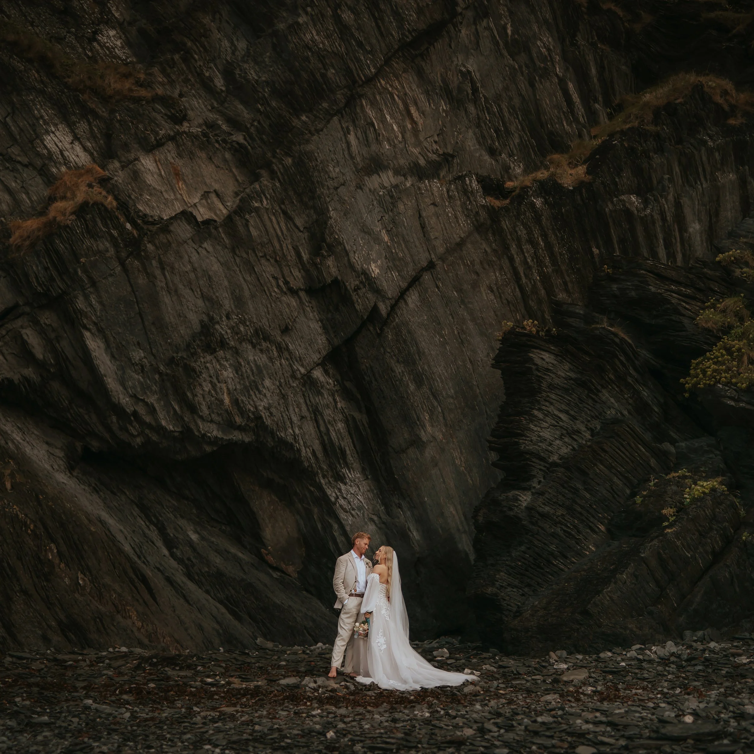 Wedding Photography Tunnels Beaches Devon.jpg