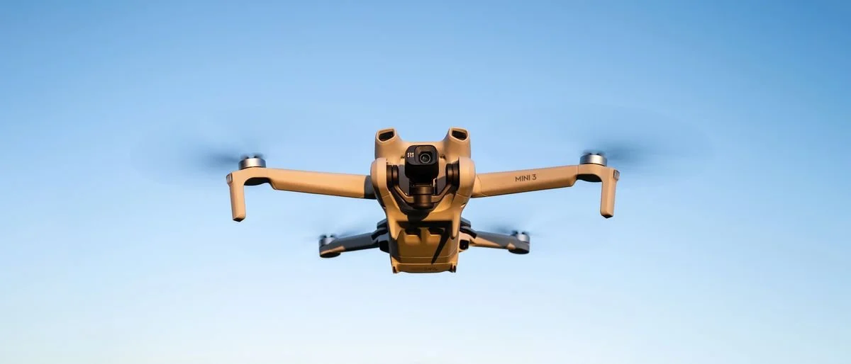 Drone: DJI Mini 3