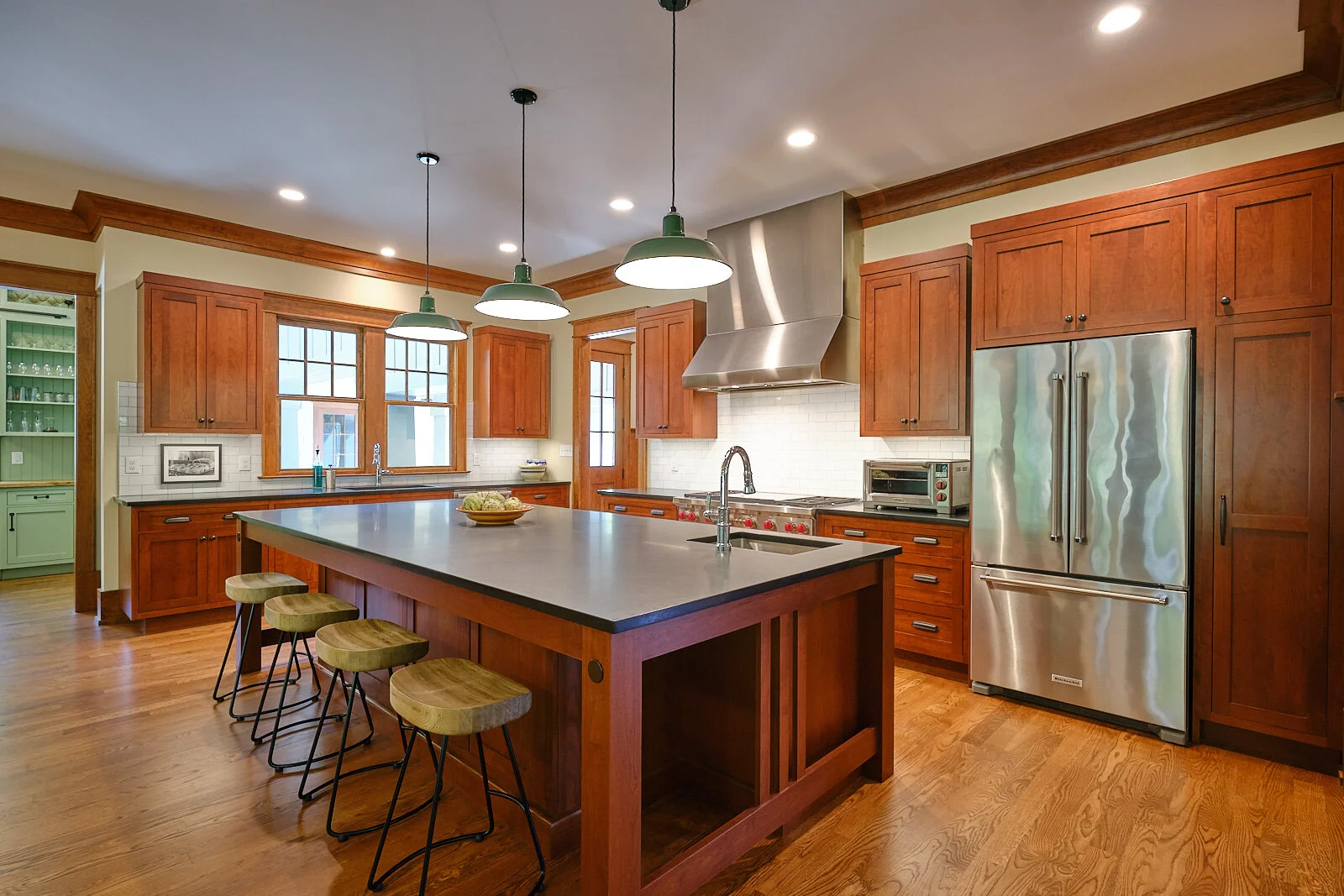 cabinets_made_in_the_usa.jpg