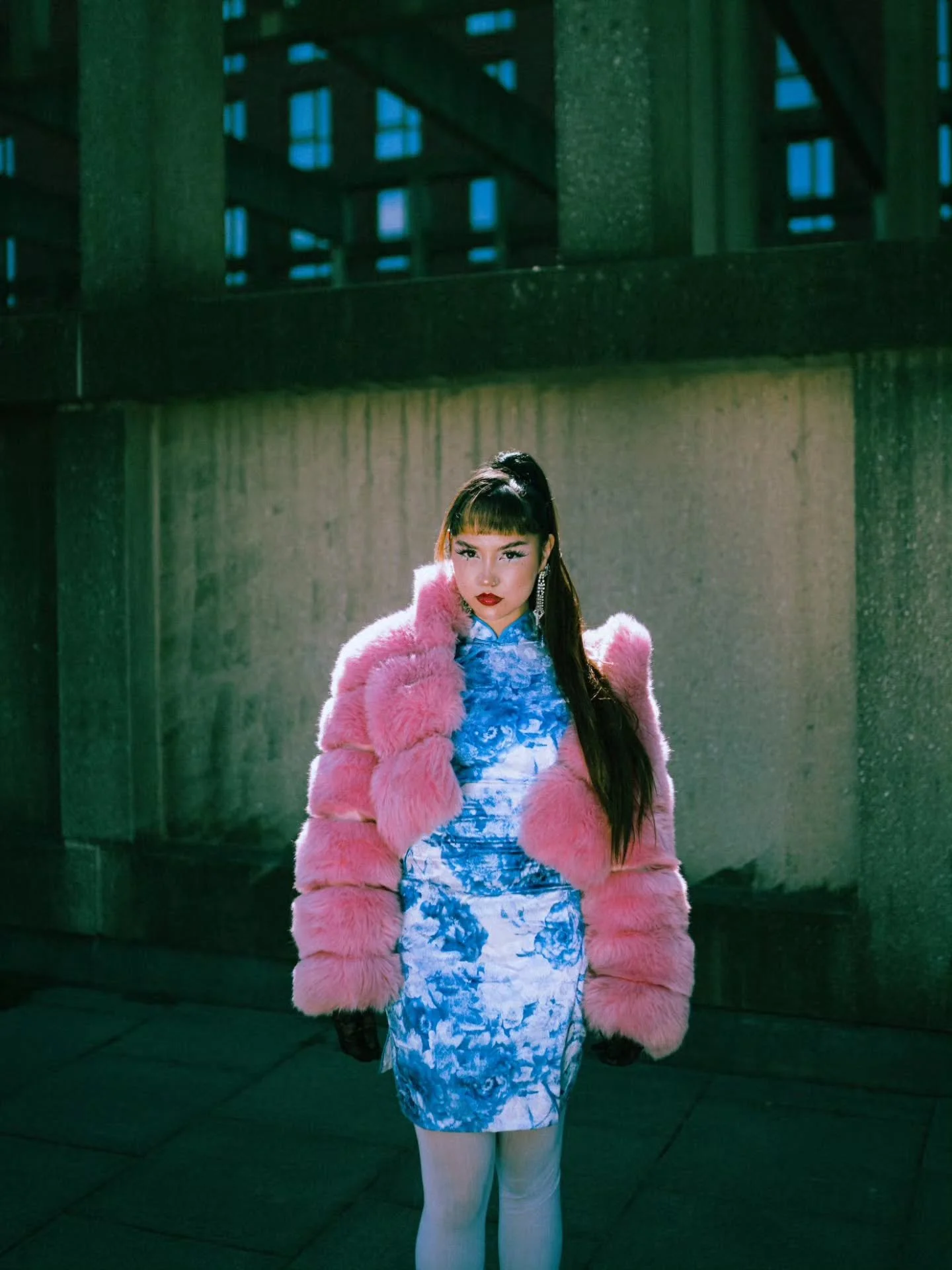 Chanell ϟ @llenahcr 

Actually shot this during one of my workshops a few months ago as an example for the participants, but I couldn't resist editing and posting a few of them myself. Thank you Chanell!

#streetsnap #thriftedstyle #fujifilm #photogr