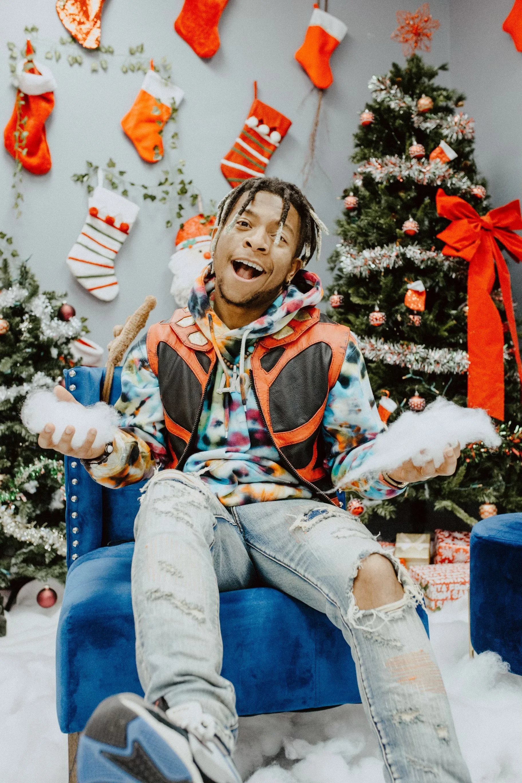 Christmas Lio.jpg