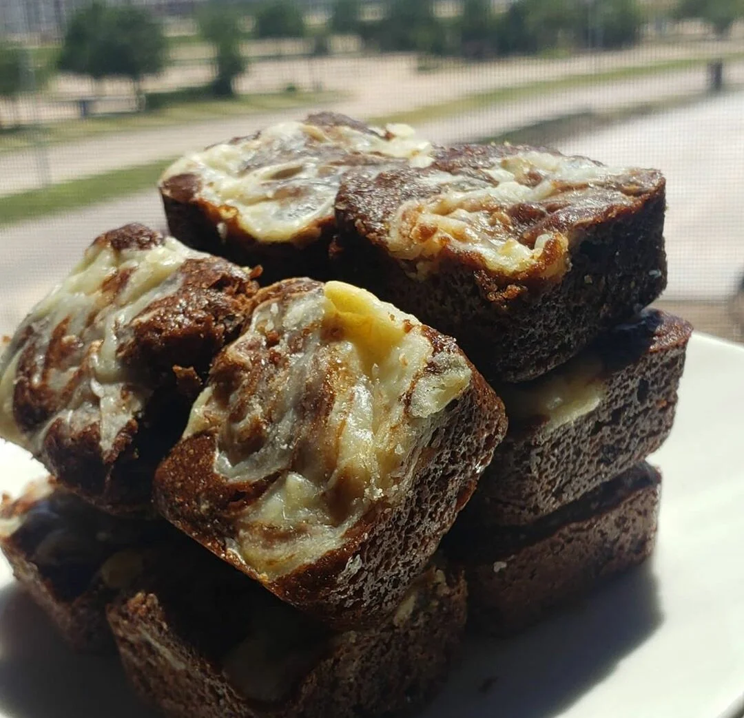Cheesecake Brownie Minis