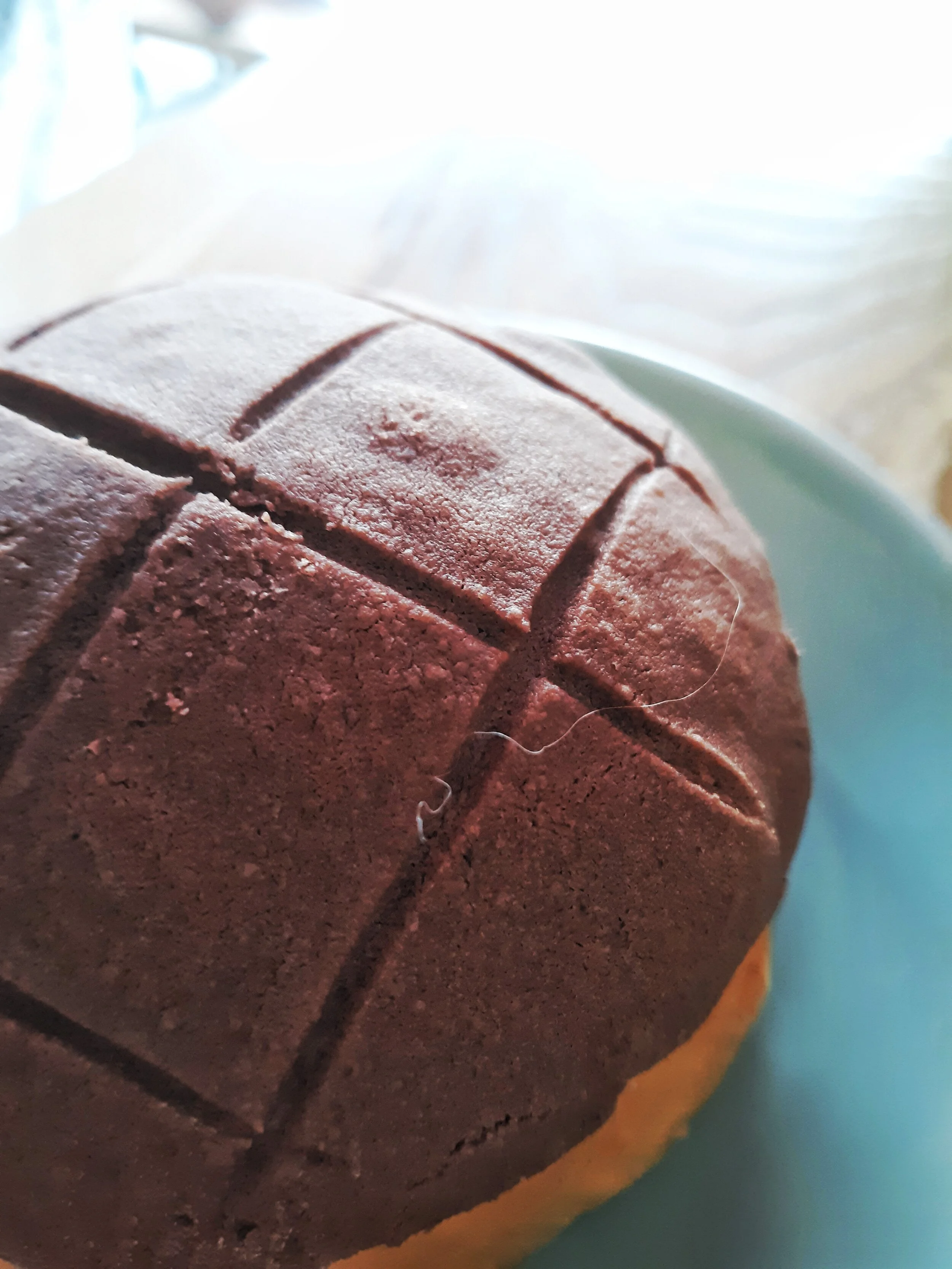 Oh, waiter? There's a hair on my concha.