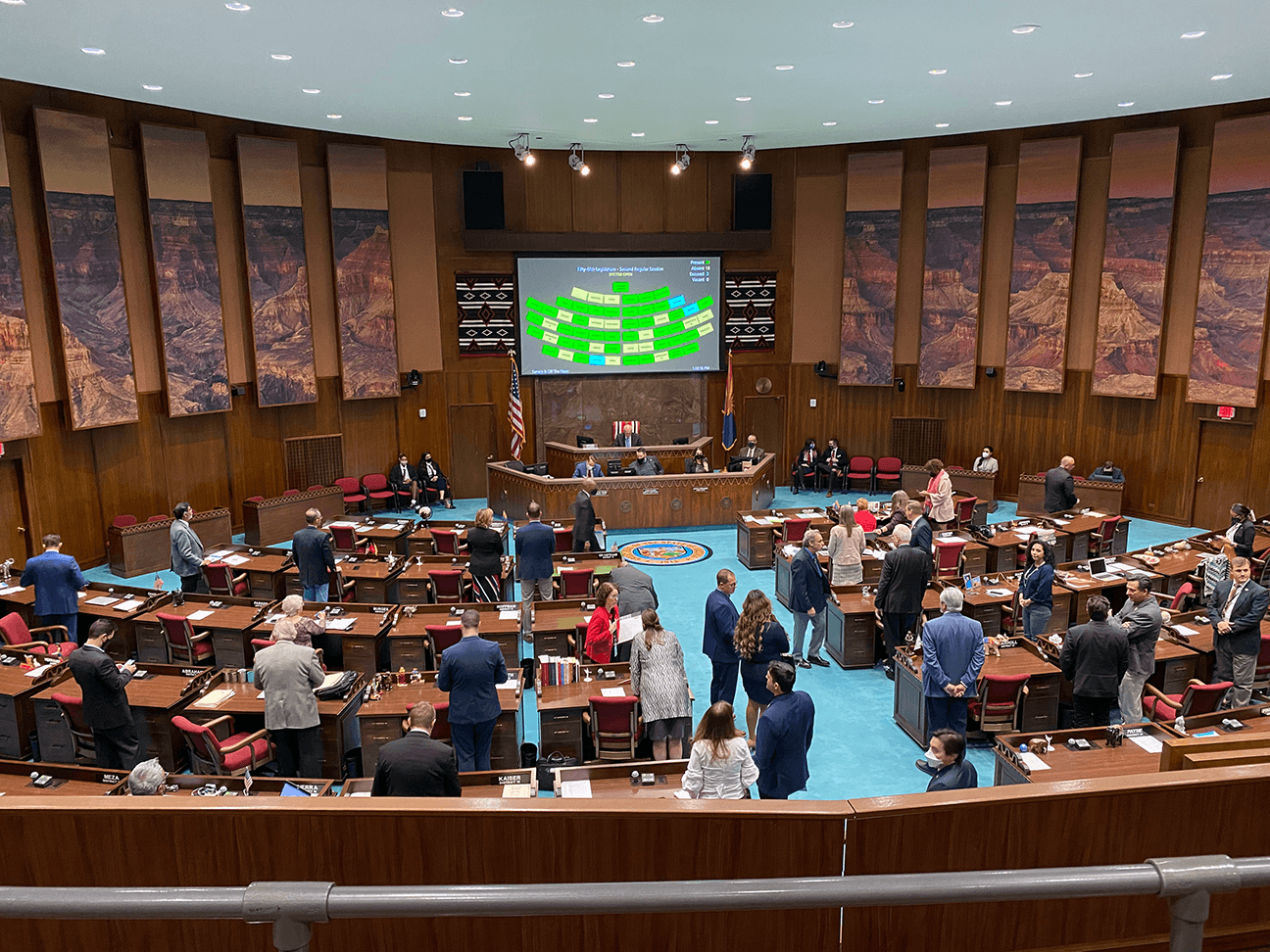  The grandeur of the Arizona State House. 