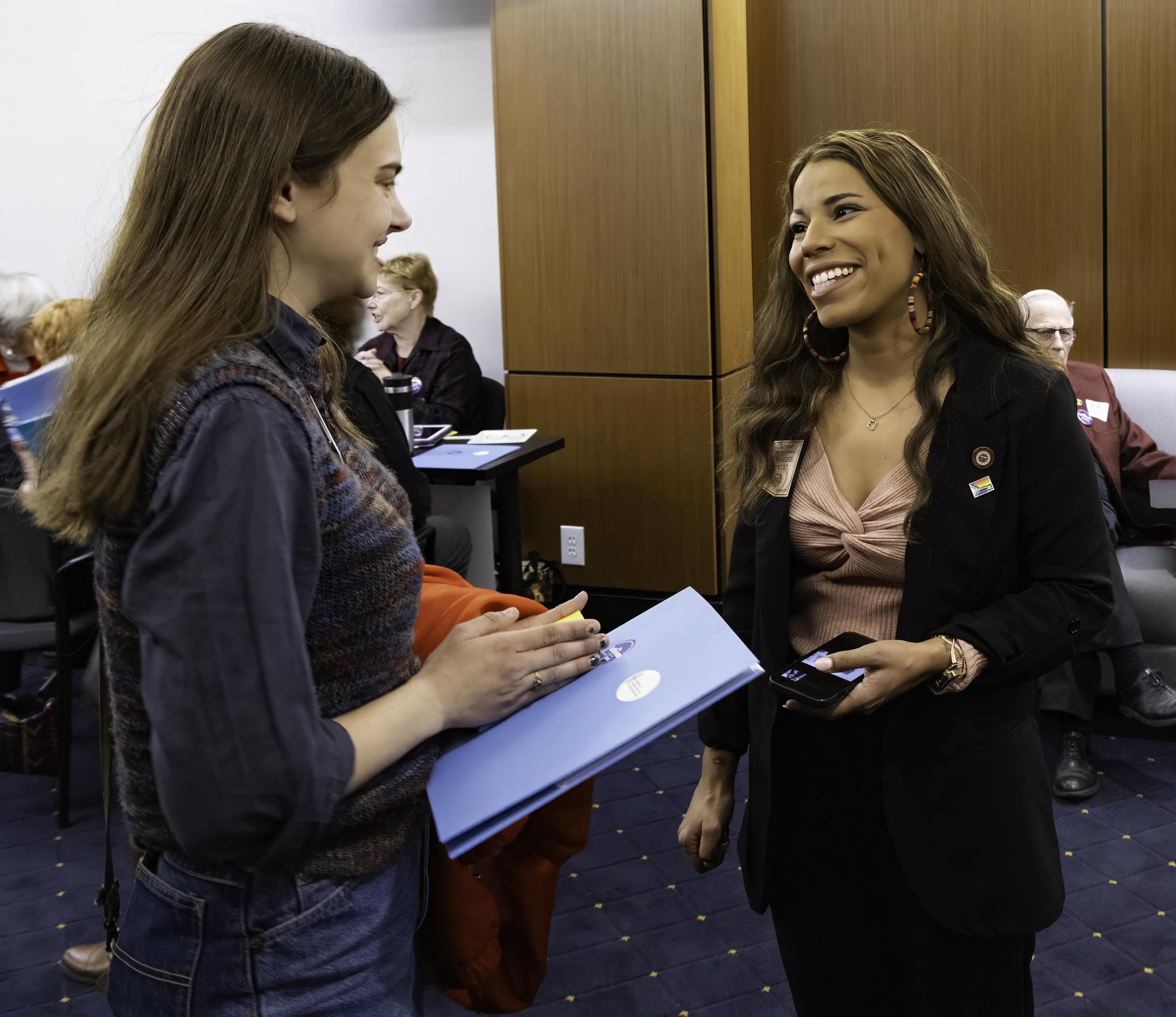 LAMA Hunger Advocacy Fellow Autumn Byars chats with Rep. Analise Ortiz (D), LD24. 