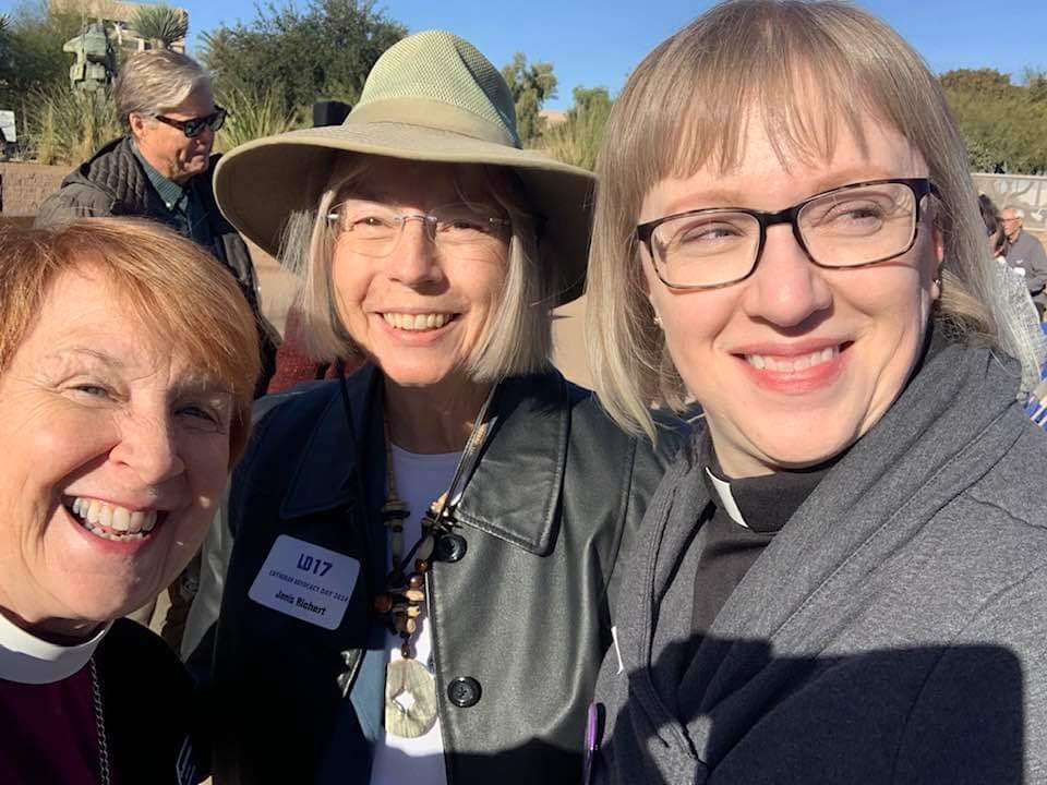  A “bishop selfie” with Tucson residents Janice Richert and Vicar Wendi Van Beek 