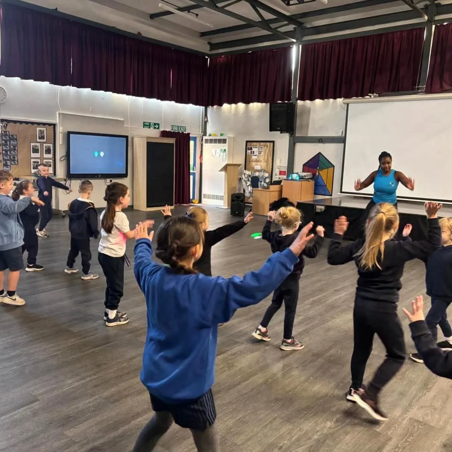 What a great Zumba day at St Hubert's Primary, it's always great to see the children have lots of fun through music and dance! ✨💃🏾

#dance #zumba #fitness #motivation #health