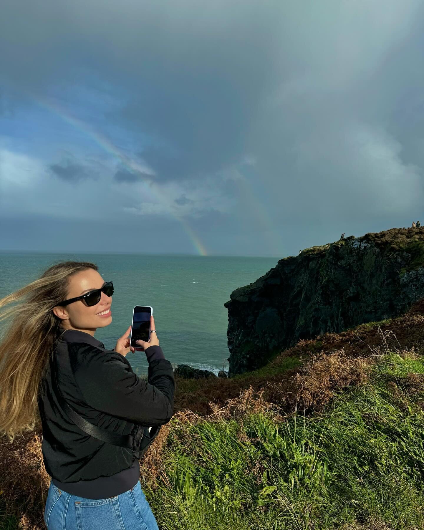 Dublin in October 

With only 48 hrs we checked out downtown Dublin then did the full Howth cliff walk on day 2. Totally worth it even with the wind and rain. 

.
.
.
.
.
.
.
.
.
#dublin #ireland #howth #howthcliffwalk #howthhike