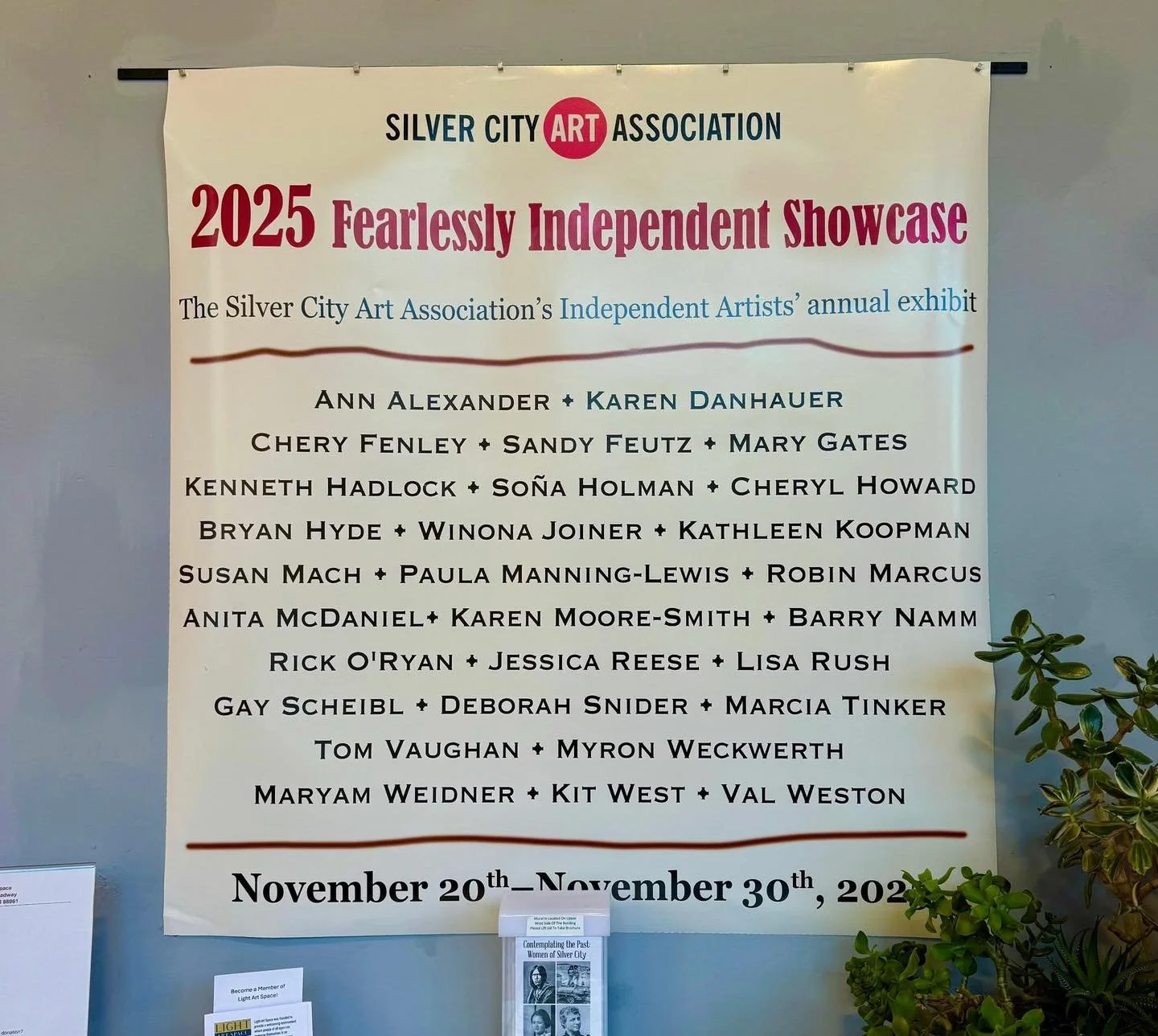 🔴First Friday November🔴 
SCAA INDY members take over Light Art Space Fearlessly! Amazing art, reception and music! Enjoy this evening with the artists! #silvercityartassociation #silvercityartsdistrict #silvercityarts #silvercityart #visitsilvercit