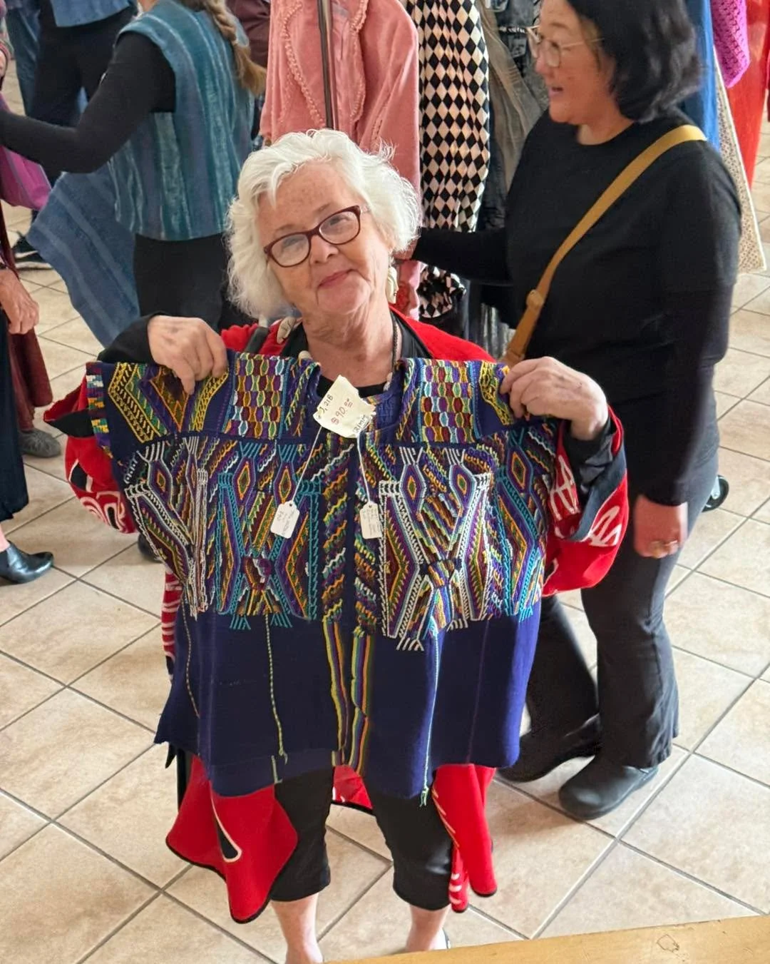 WEEKEND AT THE GALLERIES continues today with talks and exhibits! What a fantastic weekend this is!! Photos by SCAA members.
#silvercityartassociation #visitsilvercitynm #silvercityart #silvercitynewmexico