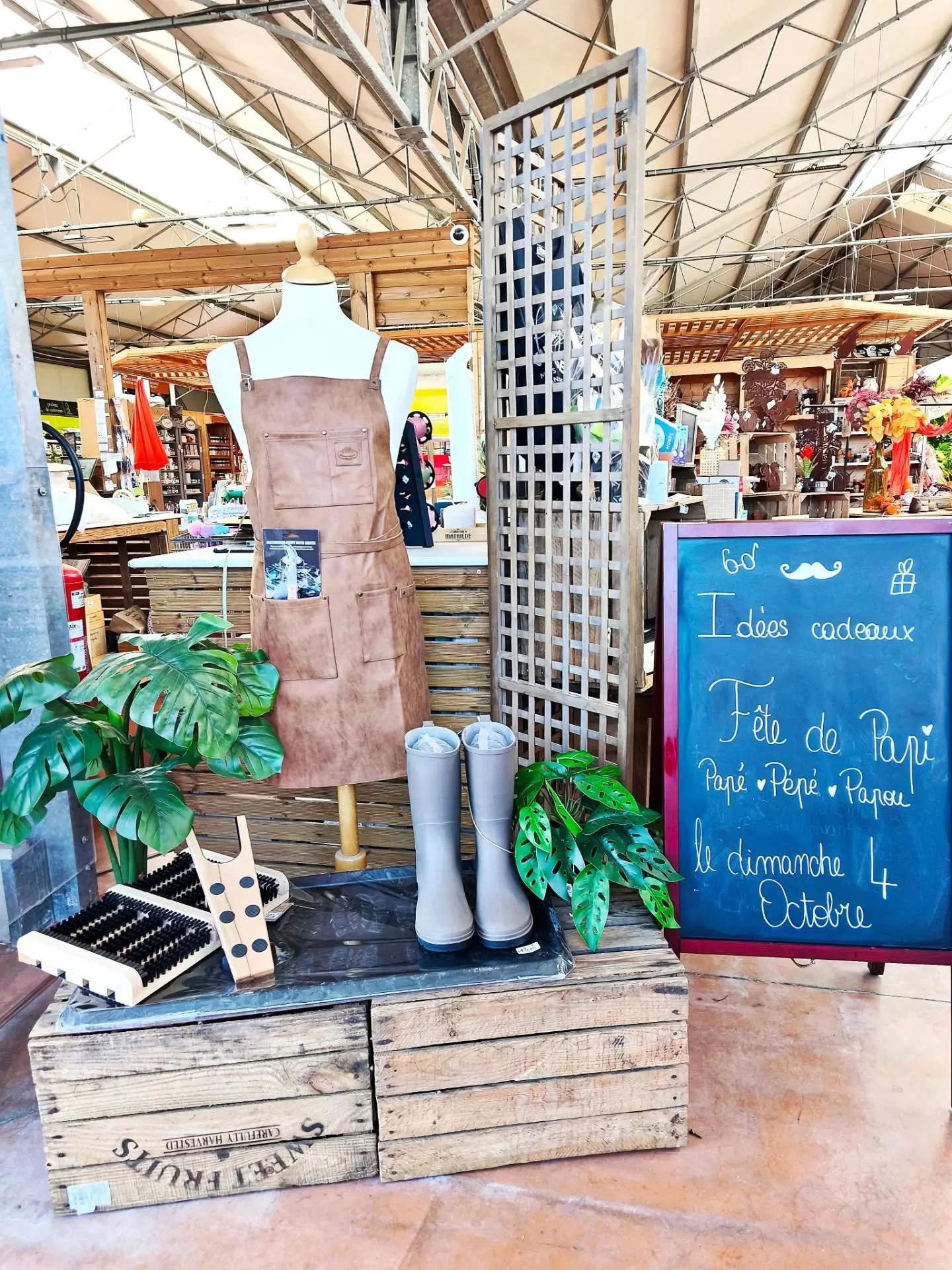 F&ecirc;te de PAPI - PAPOU - P&Eacute;P&Eacute; - PAPOU
Nous avons tous ce qu'il faut pour les g&acirc;ter
Dimanche 4 Octobre 💙🤎🩵🩶

* Dans la limite des stocks disponibles