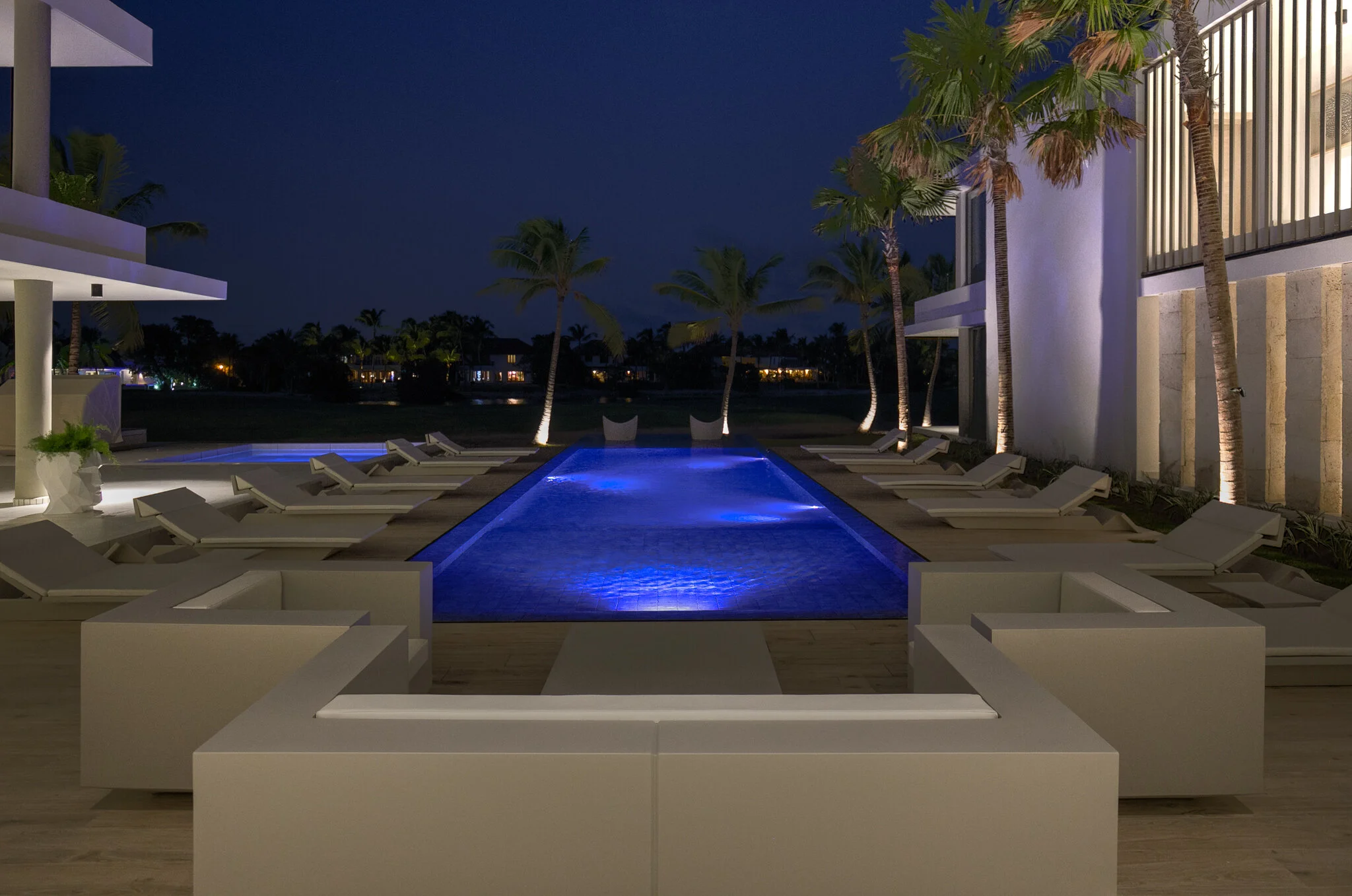 Pool : Nightime.jpg