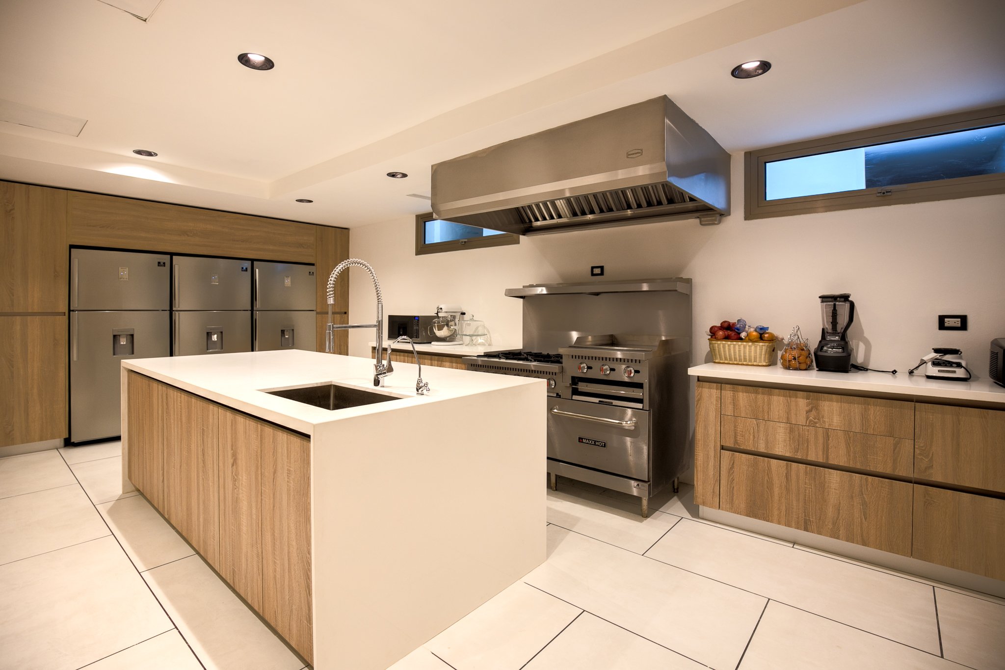 Kitchen 1.jpg