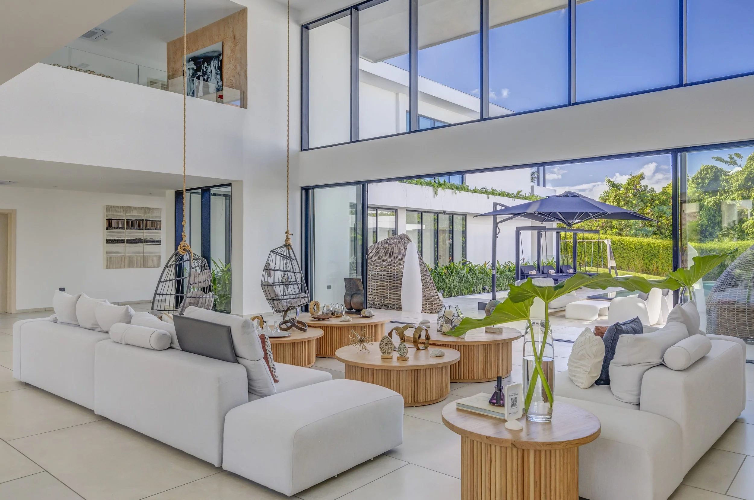 005-living room.jpg