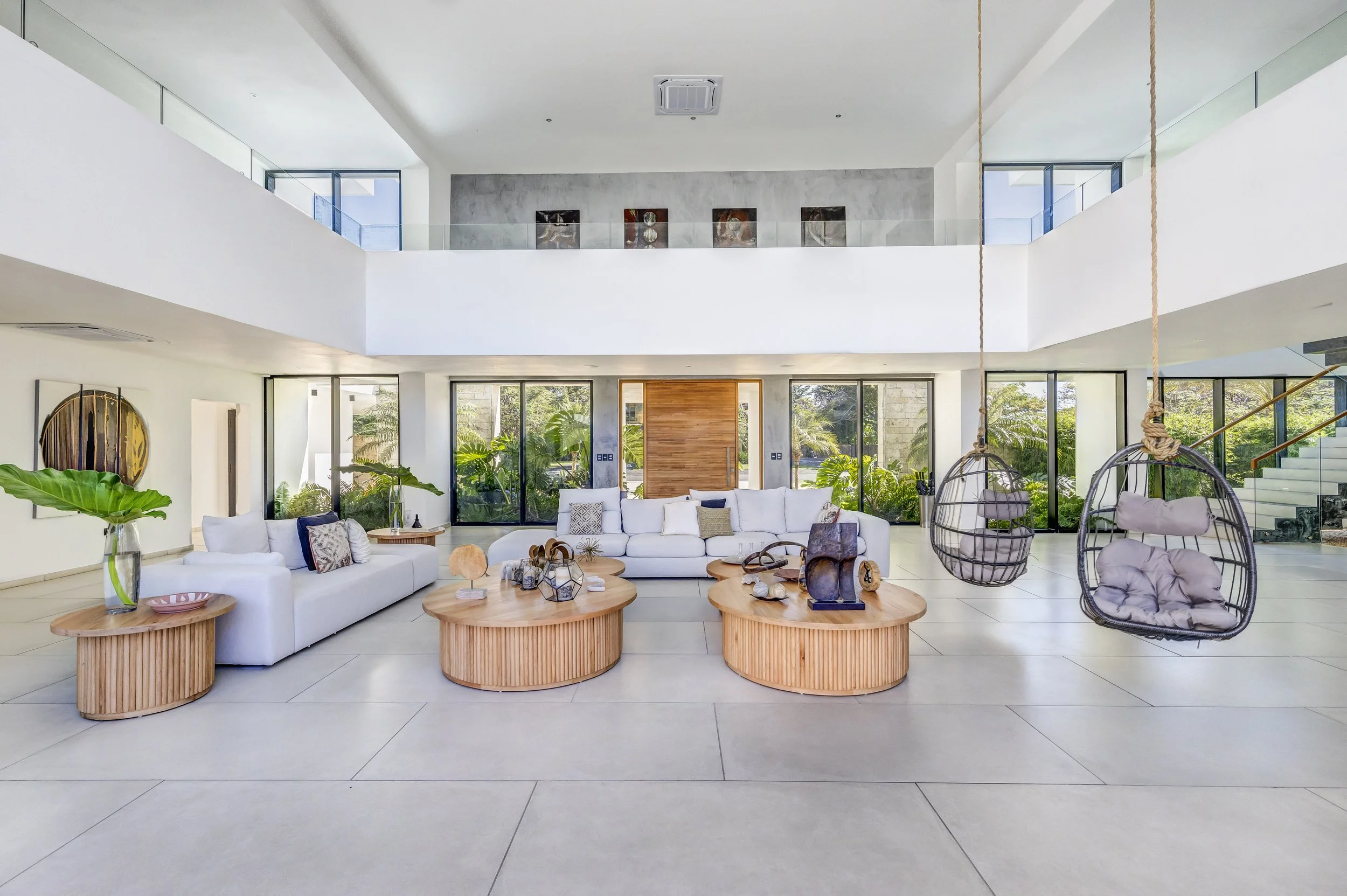 016-living room.jpg