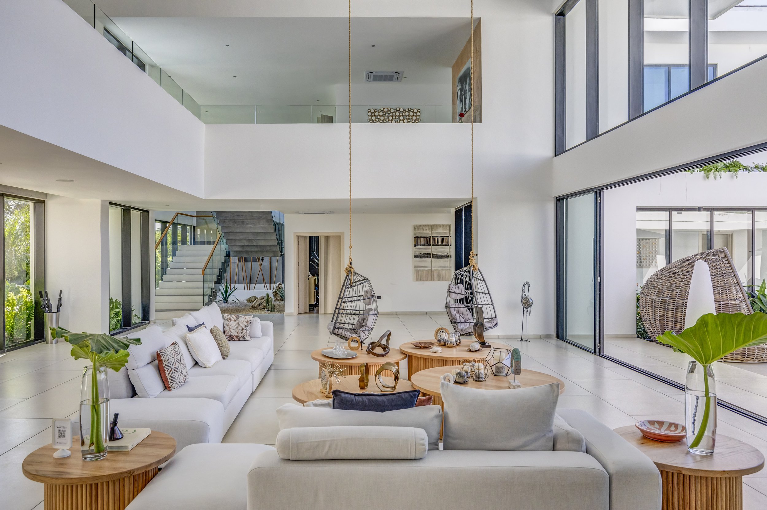 045-living room.jpg