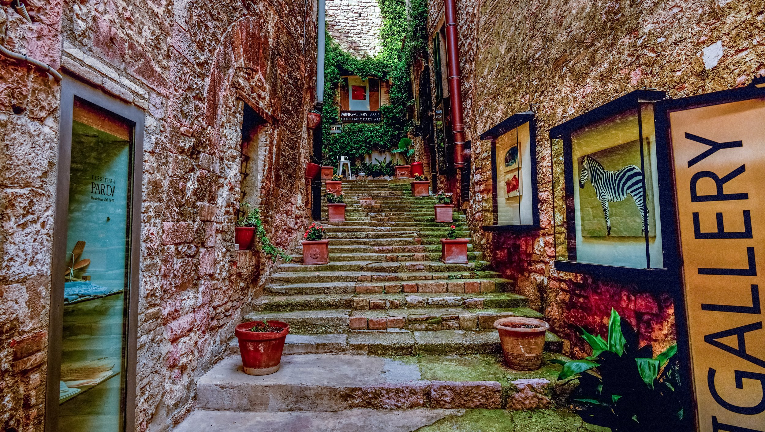 Assisi Alleyway Staircase