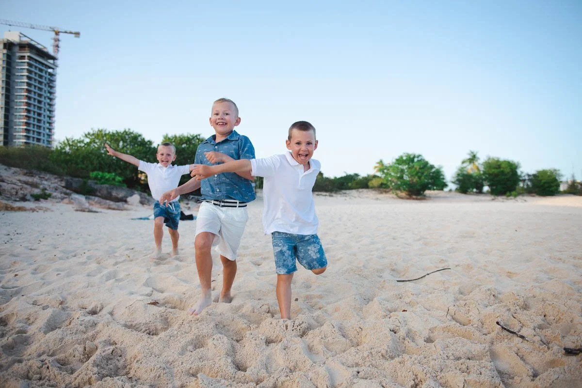 Capture Beautiful Memories in St Maarten. Professional Wedding, Maternity, Vacation and Family Photographer.