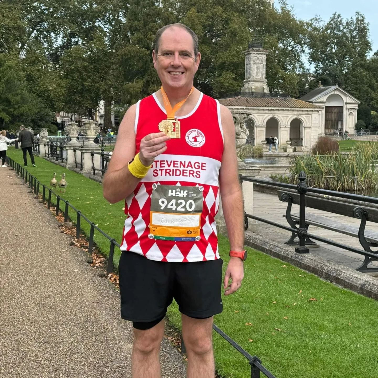 5 Striders raced the wonderful @royalparkshalf in Central London, definitely a must do half marathon with great support! 🍁🍂

Chris Newton 2:12:08
Fiona Davies 2:17:13
Lianne Loosley &amp; Sarah Bolger finishing together in 2:46:26
Paula Heyes 2:58: