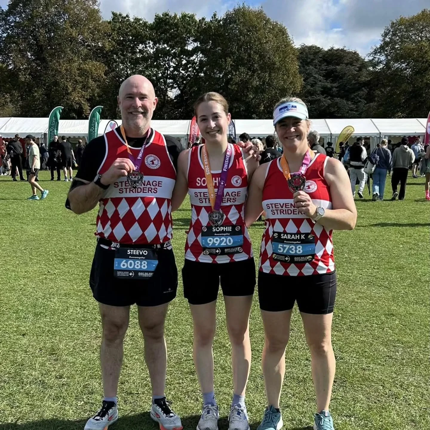 The Kinsella family completed the Robin Hood half marathon, with one of our Striders completing their very first half&hellip;
&middot;  Sophie Kinsella &ndash; 2:20:02 &ndash; first time at this distance!
&middot;  Steve Kinsella &ndash; 2:20:11
&mid