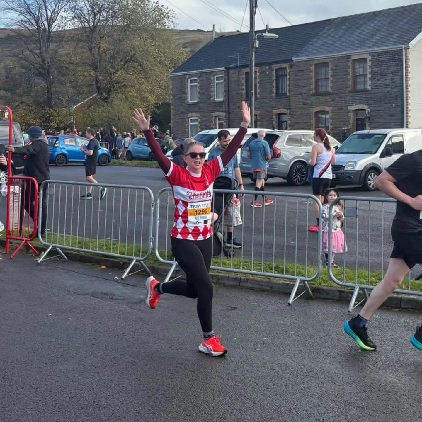 Richard Burton 10K (Wales)

Esther Dixon &ndash; 59:29 &ndash; Course best
&ldquo;Known as more than a road race &mdash; it celebrates local heroes past and present. A very hilly course up a Welsh valley and under viaducts. Great community event, wit