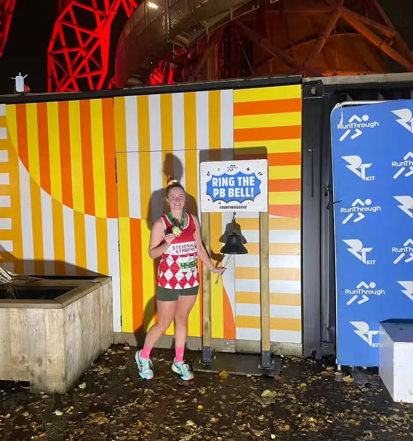 RunThrough QE Park &ndash; Chase the Moon 10K 🌝 

Fi Westcough &ndash; 48:43 &ndash; Personal Best
"Christmas came early &ndash; first sub-50 10k and massive PB. One of my favourite races at this time of year &ndash; 4 laps around the Olympic P