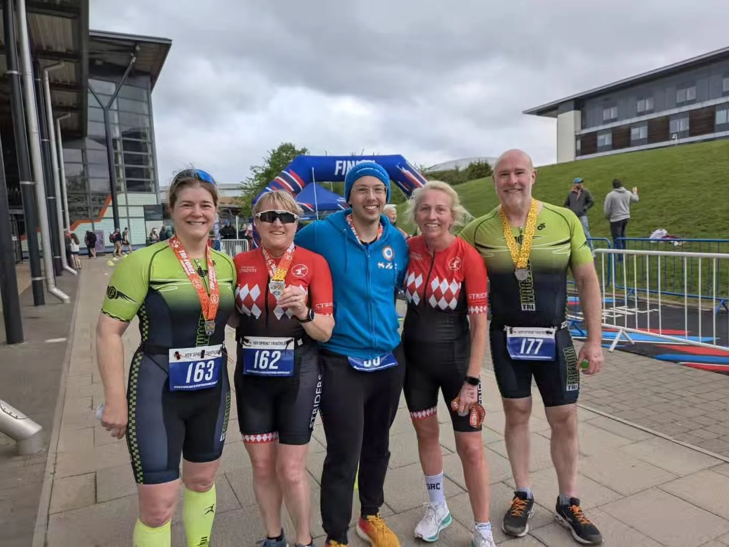 HSV Sprint Triathlon

Ben Ward CB 1.17.12 A few of us took part in the Hatfield Sports Village Sprint triathlon, starting at 6:30am. Despite a murky swim and threatening clouds on the bike, the run was a good time of 22:19 for the 5k.

Sarah Kinsella