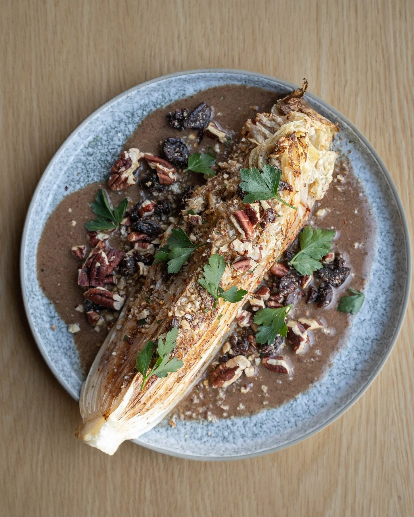 CHARRED NAPA CABBAGE 

Grilled Napa Cabbage Wedge, Vegan Brown Butter Vinaigrette, Toasted Pecans, Dried Bing Cherries &amp; Crispy Panko

#napacabbage #vegan #bingcherries #panko